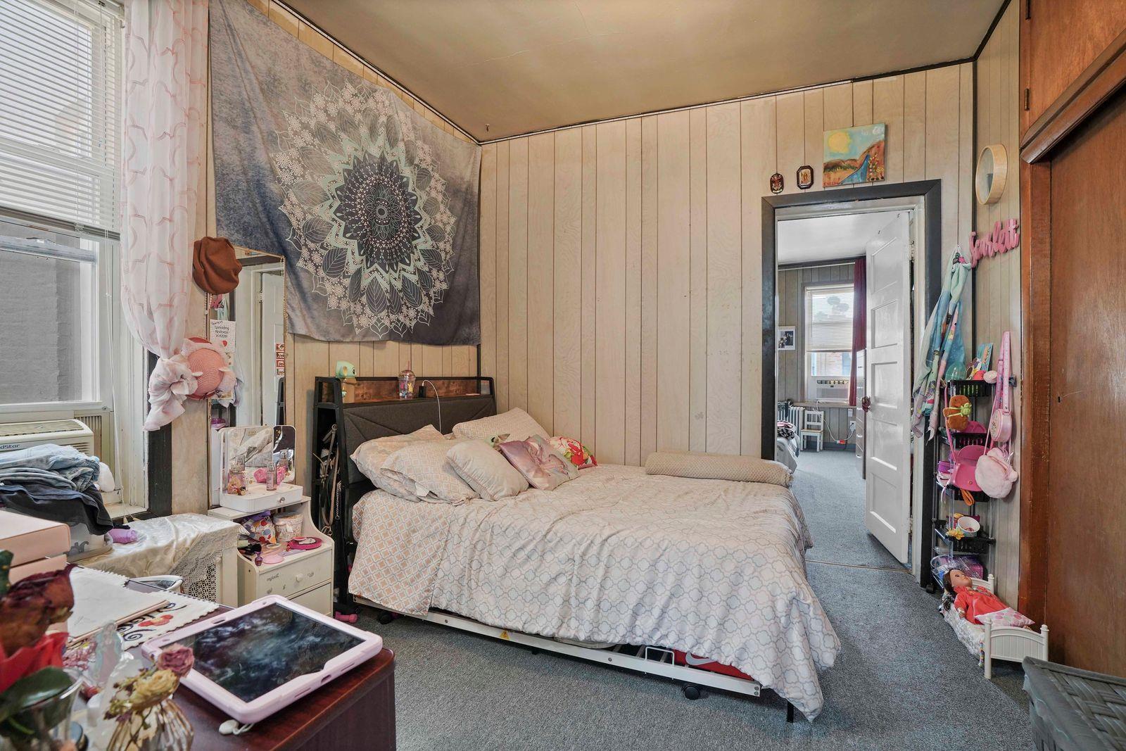 #20 photo, 67-03 Myrtle Avenue, クイーンズ区 Glendale , NY 11385