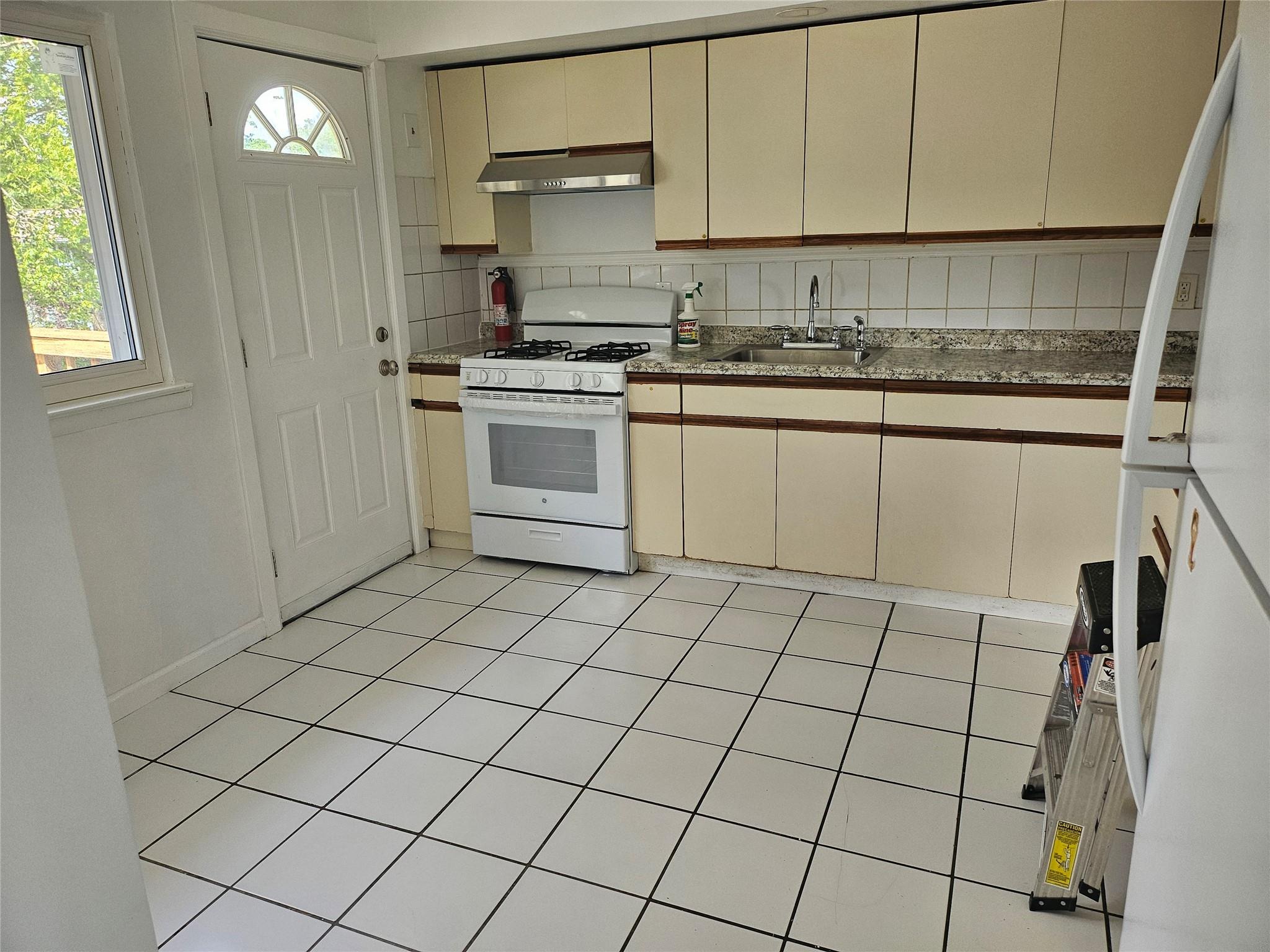 #6 photo, 141 Sheridan Street, 東長島 Brentwood , NY 11717