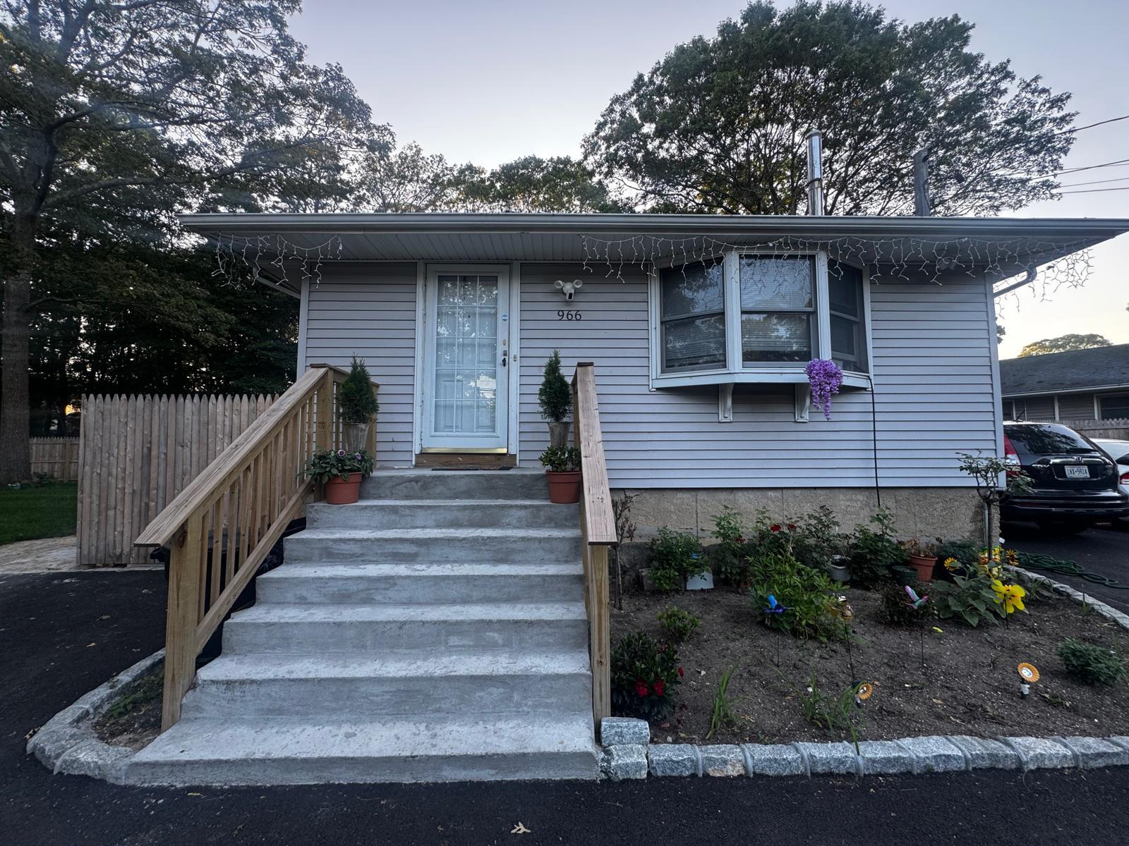 #1 photo, 966 Mastic Road, 東長島 Mastic , NY 11950