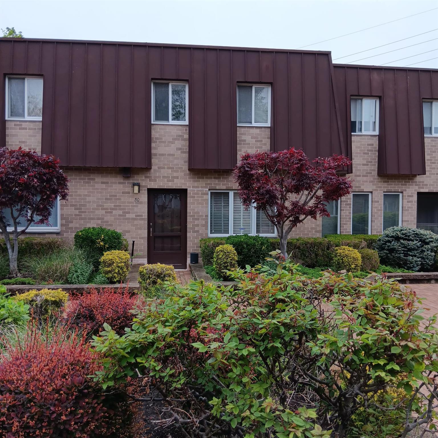 #1 photo, 200 Hilton Avenue, 長島 Hempstead , NY 11550