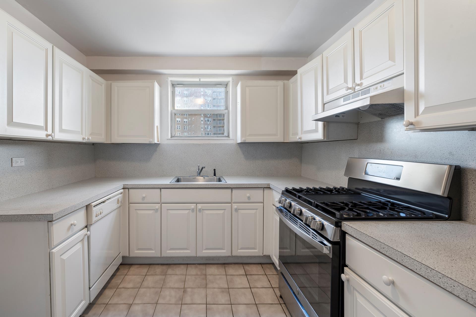 #8 photo, 5900 ARLINGTON Avenue, ブロンクス区 North Riverdale , NY 10471