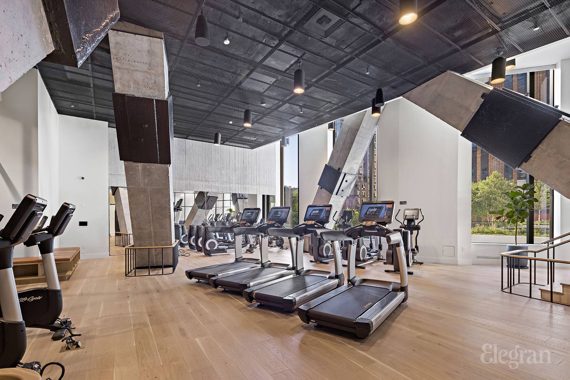 #11 photo, 11 Hoyt Street, ブルックリン区 Downtown Brooklyn , NY 11201-5832