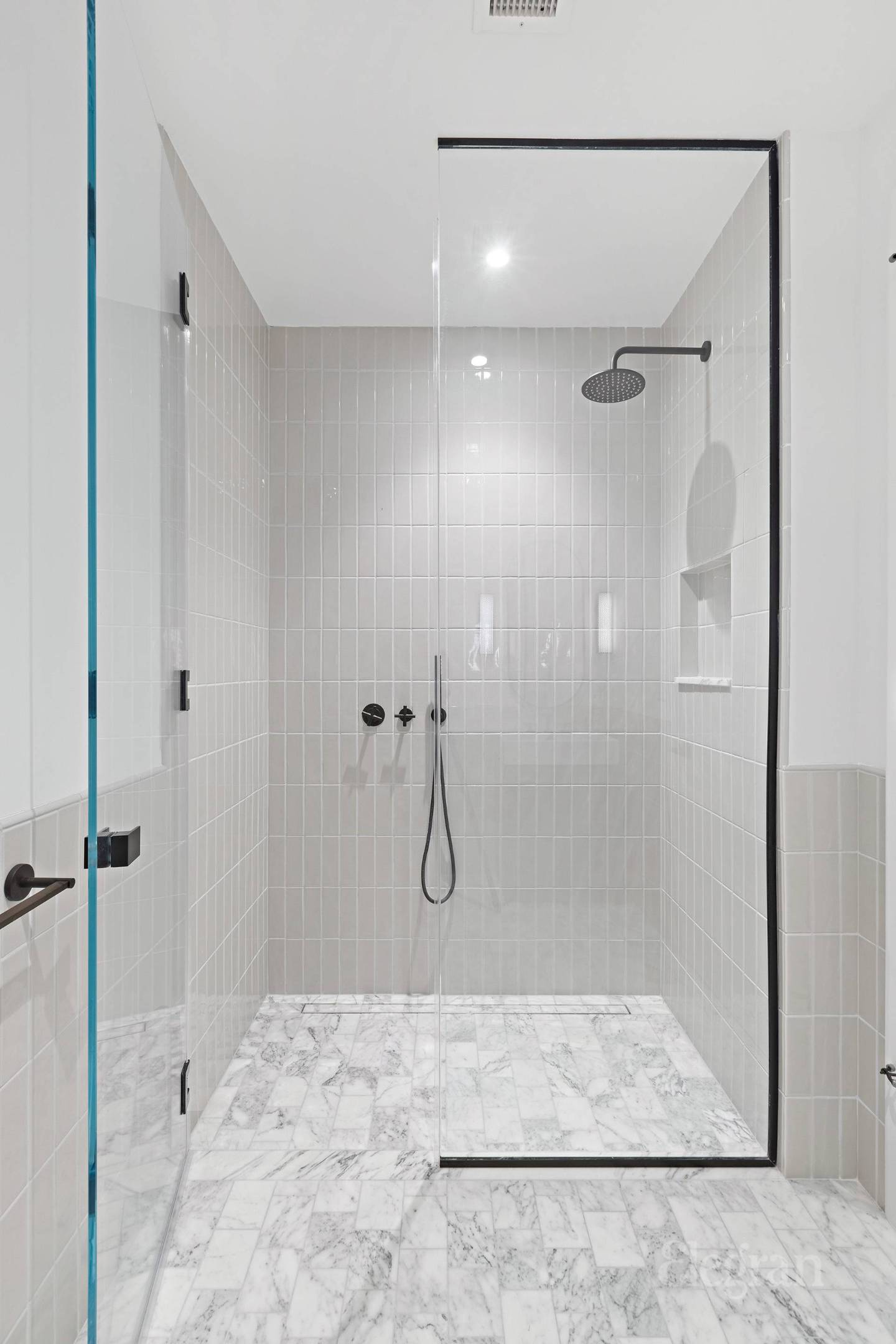 #9 photo, 11 Hoyt Street, ブルックリン区 Downtown Brooklyn , NY 11201-5832