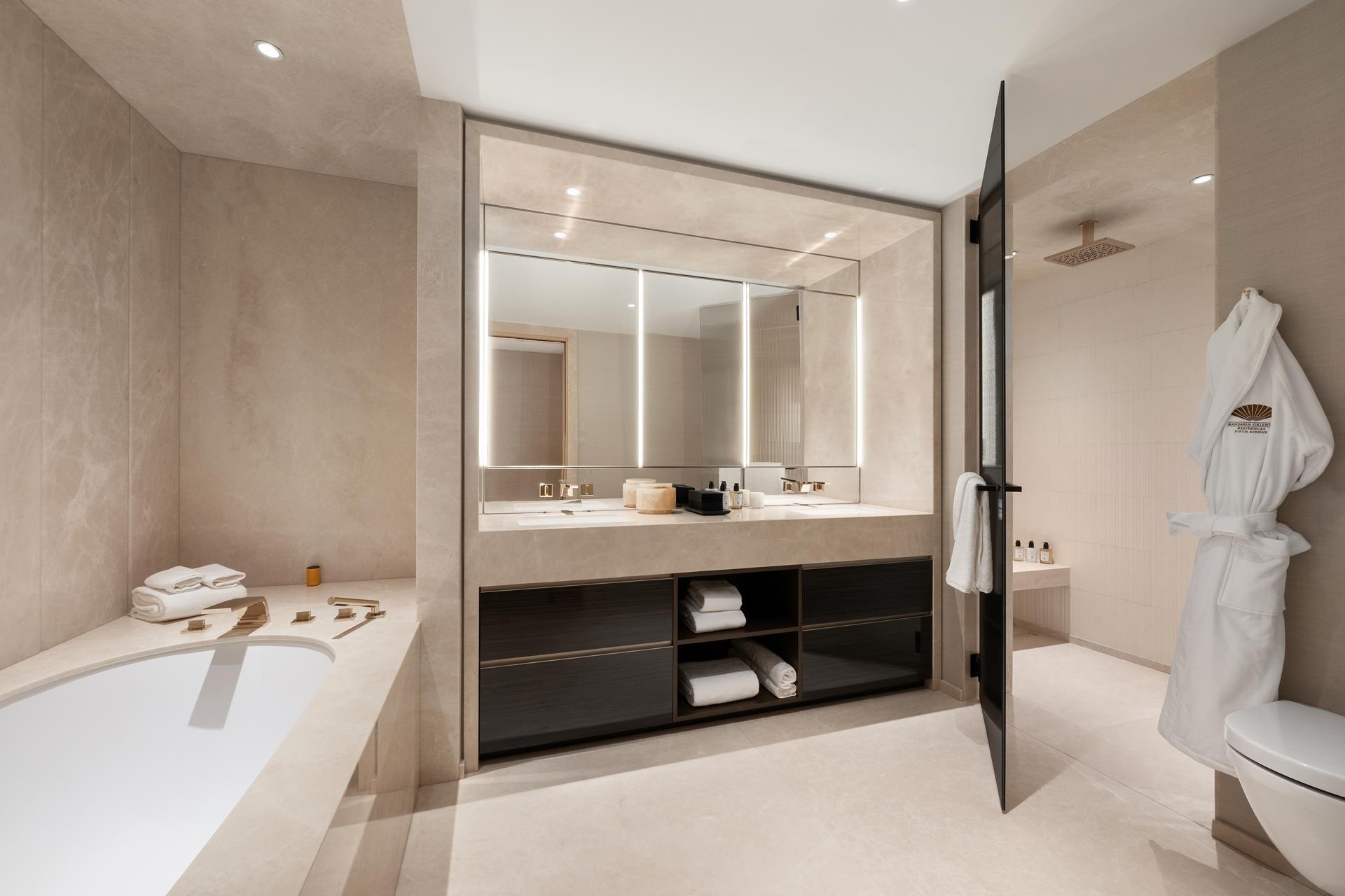 #4 photo, 685 5TH Avenue, マンハッタン Midtown East , NY 10022