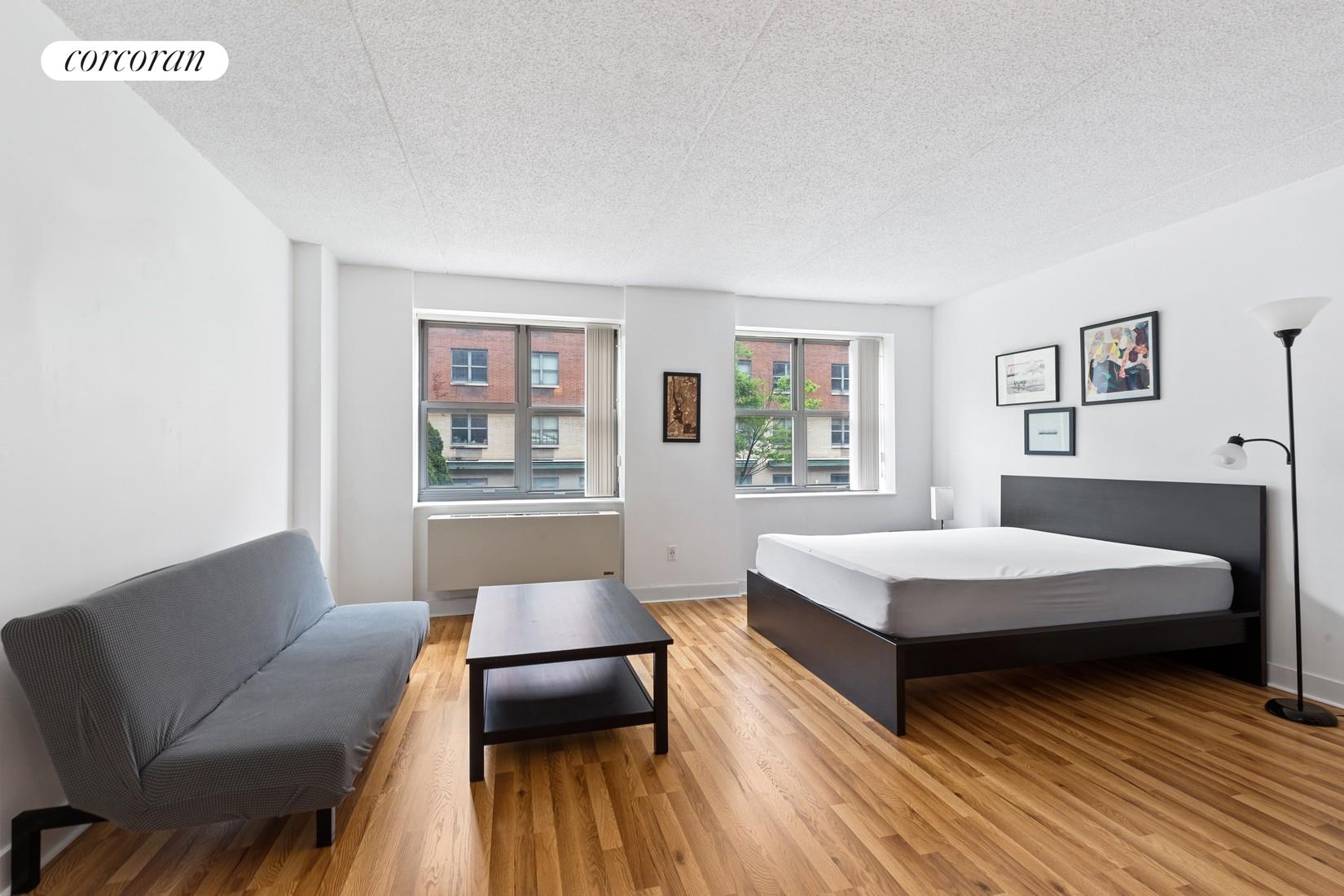 #1 photo, New York City, مانهاتن Hells Kitchen , NY 10036