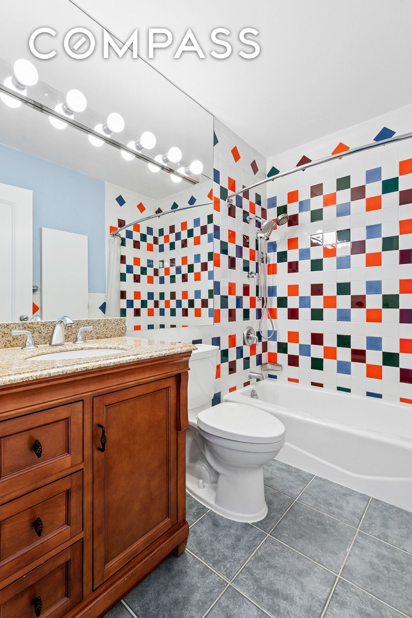 #16 photo, 200 E 89th Street, Upper East Side , NY 10128