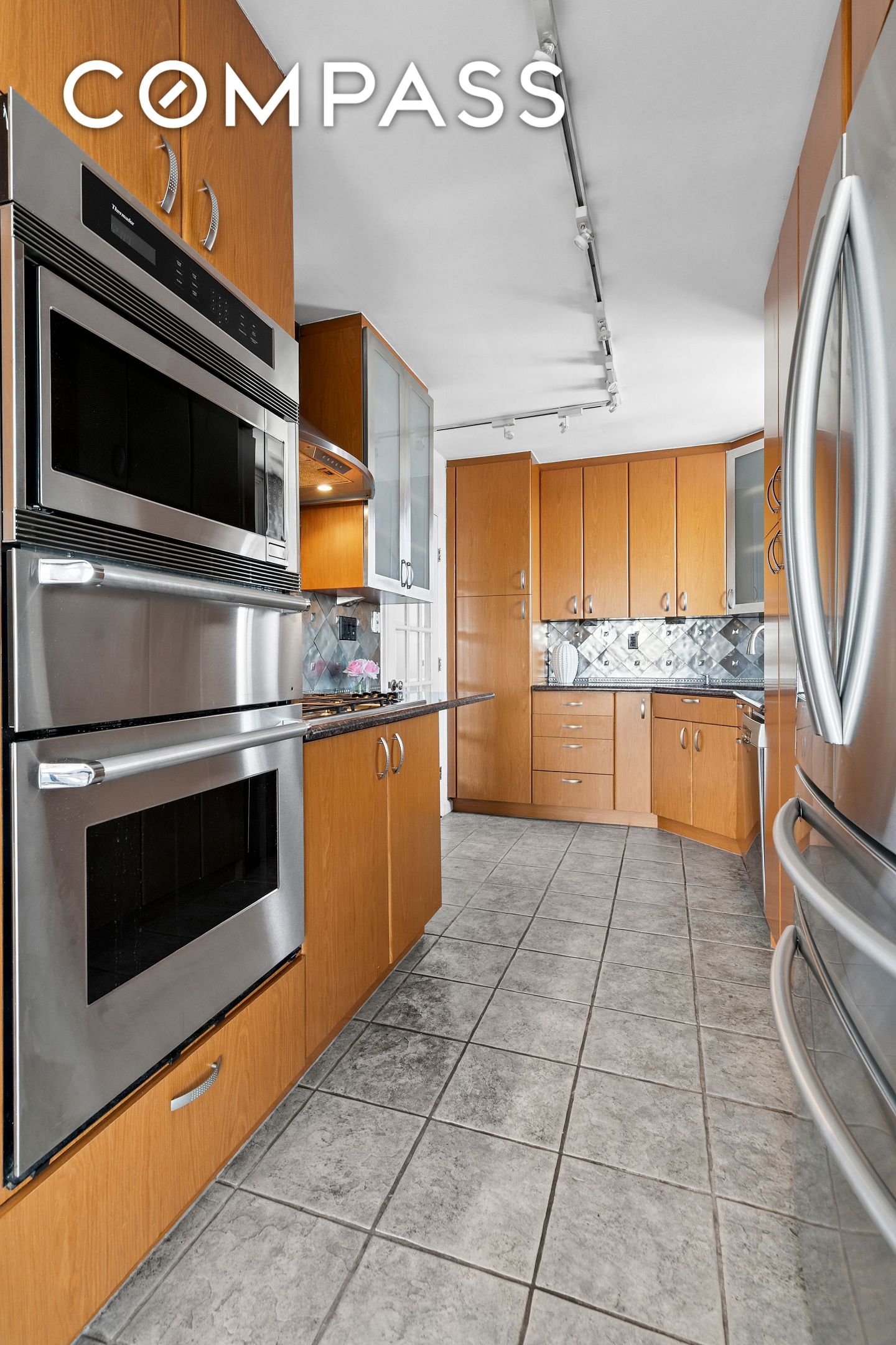 #7 photo, 200 E 89th Street, Upper East Side , NY 10128