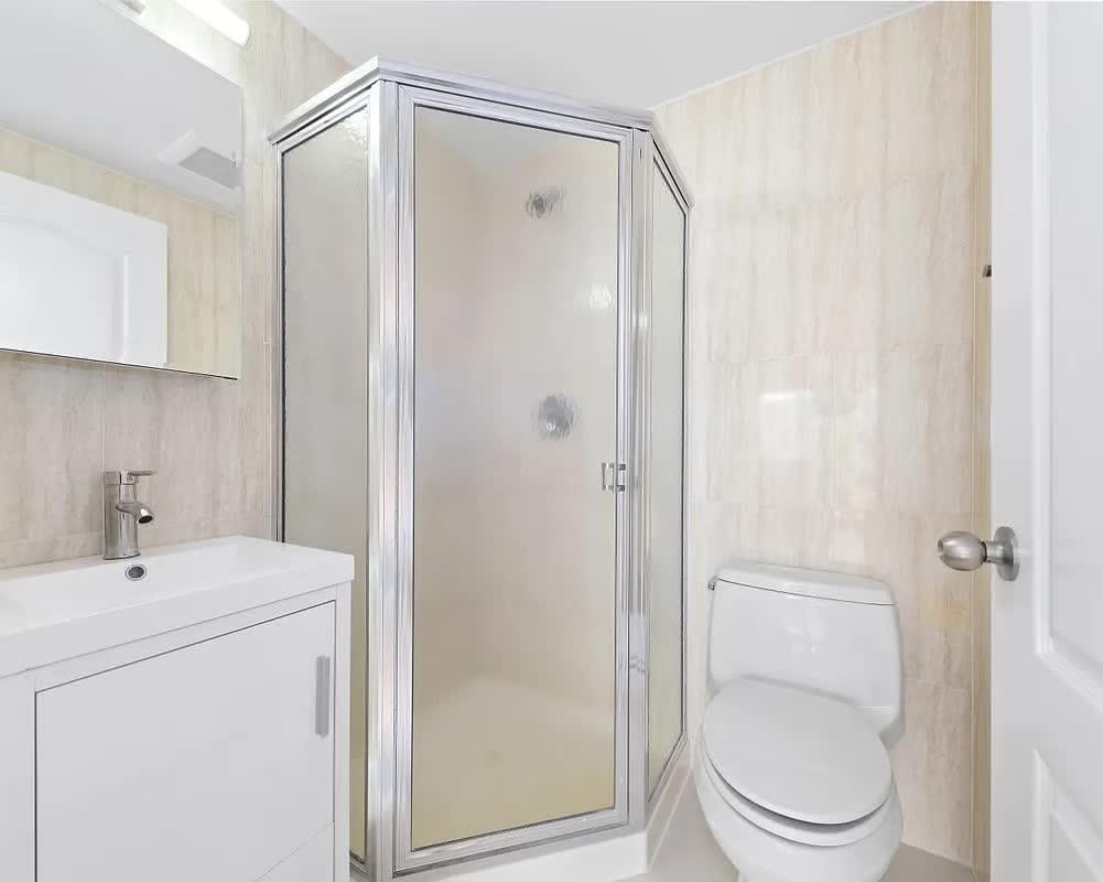 #4 photo, 145 Kenilworth Place, ブルックリン区 Flatbush , NY 11210