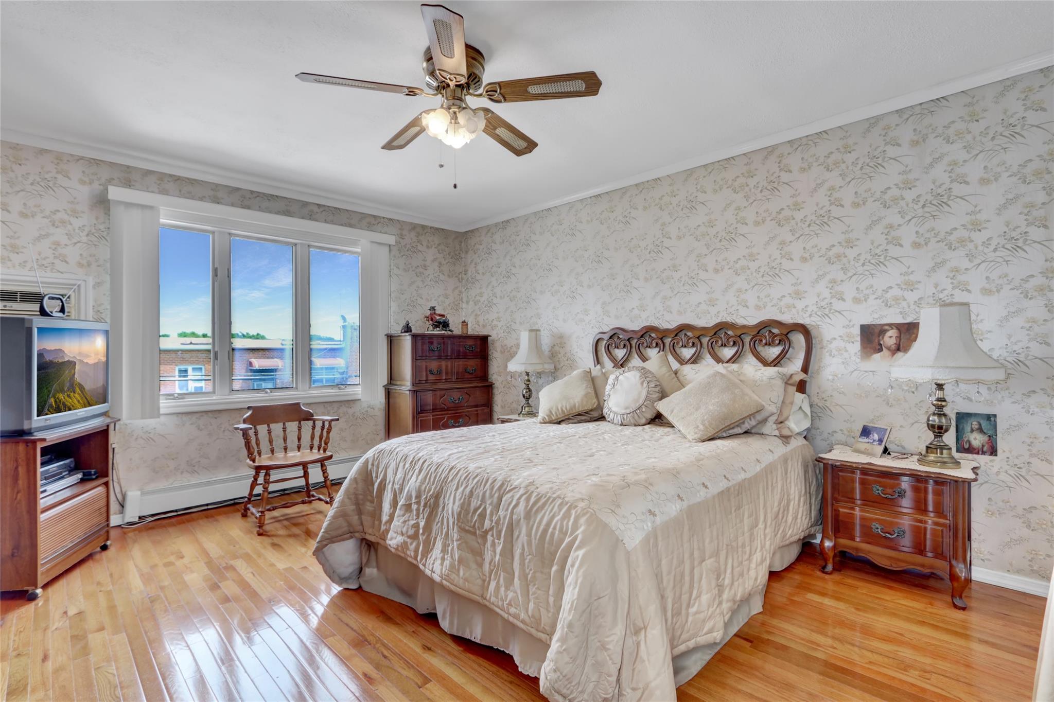 #13 photo, 25-27 76th Street, クイーンズ区 Jackson Heights , NY 11370