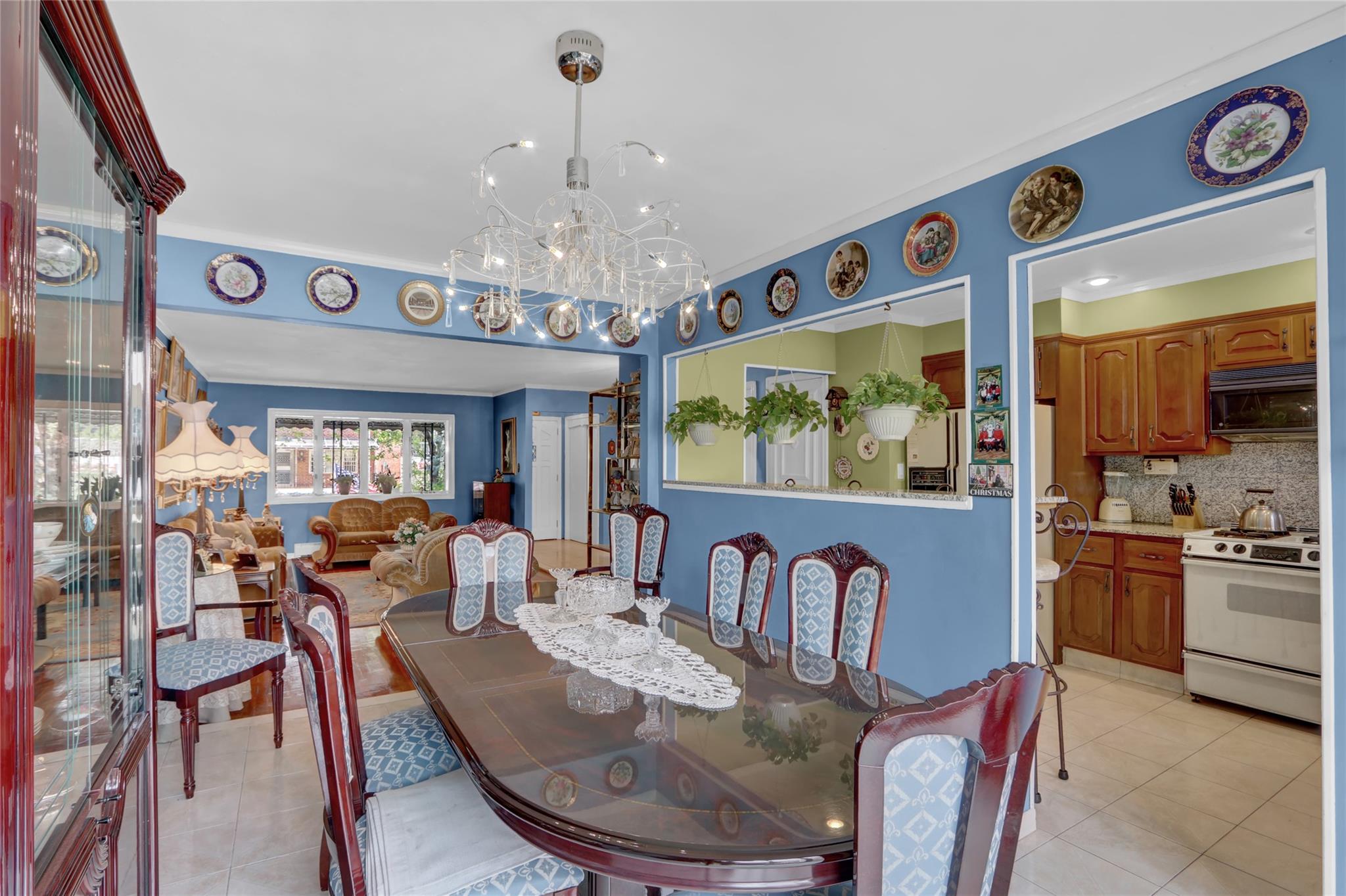 #7 photo, 25-27 76th Street, クイーンズ区 Jackson Heights , NY 11370