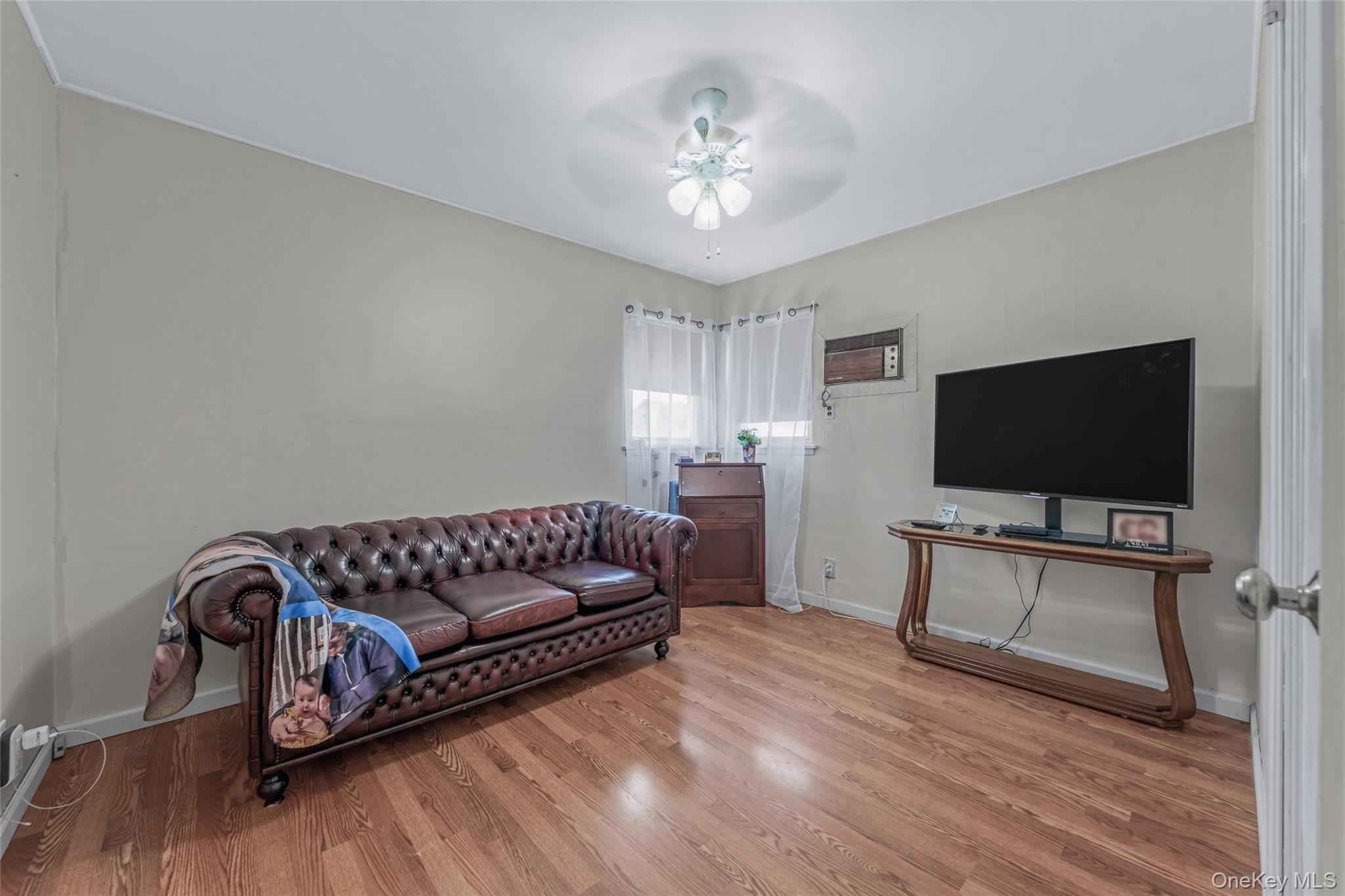 #13 photo, 757 Marion, Franklin Square , NY 11010