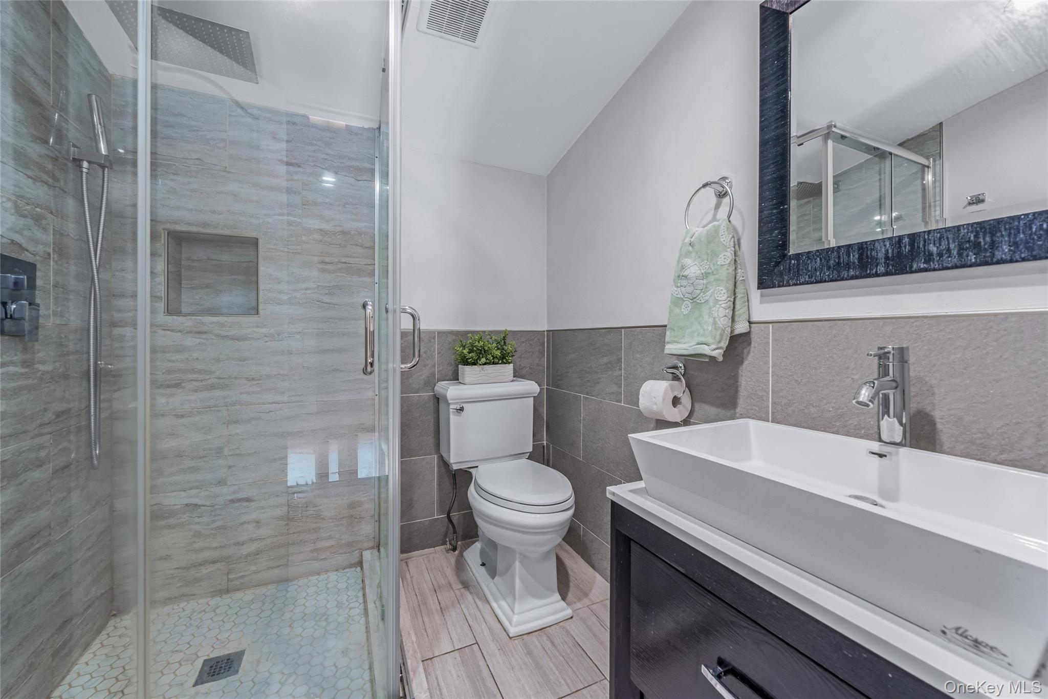 #19 photo, 757 Marion, Franklin Square , NY 11010