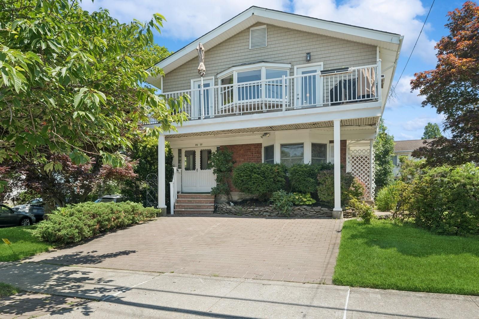 #1 photo, 39-27 233rd Street, クイーンズ区 Douglaston , NY 11363