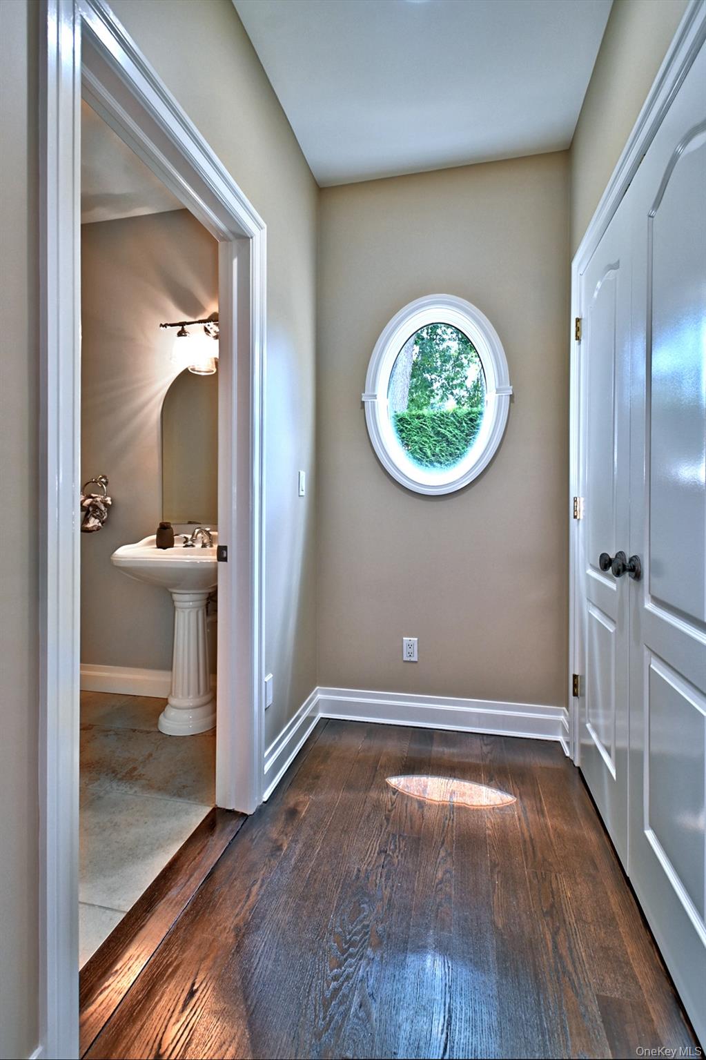 #14 photo, 4 Briana Court, サフォーク郡 East Moriches , NY 11940