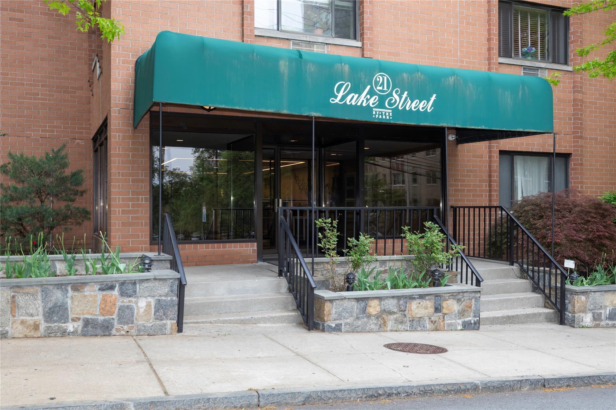 #1 photo, 21 Lake Street, White Plains , NY 10603