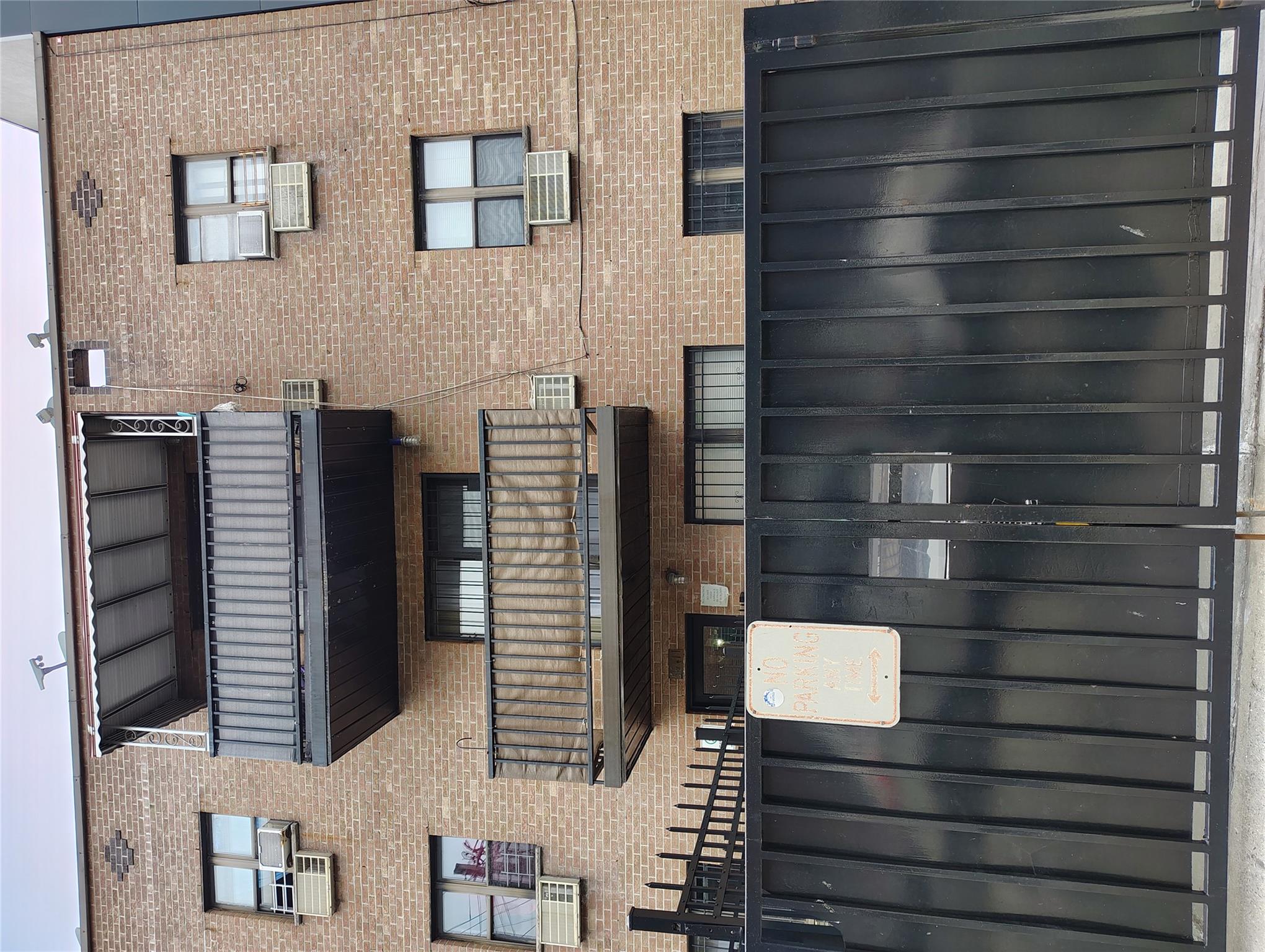 #2 photo, 5609 Van Cleef Street, クイーンズ区 Corona , NY 11368