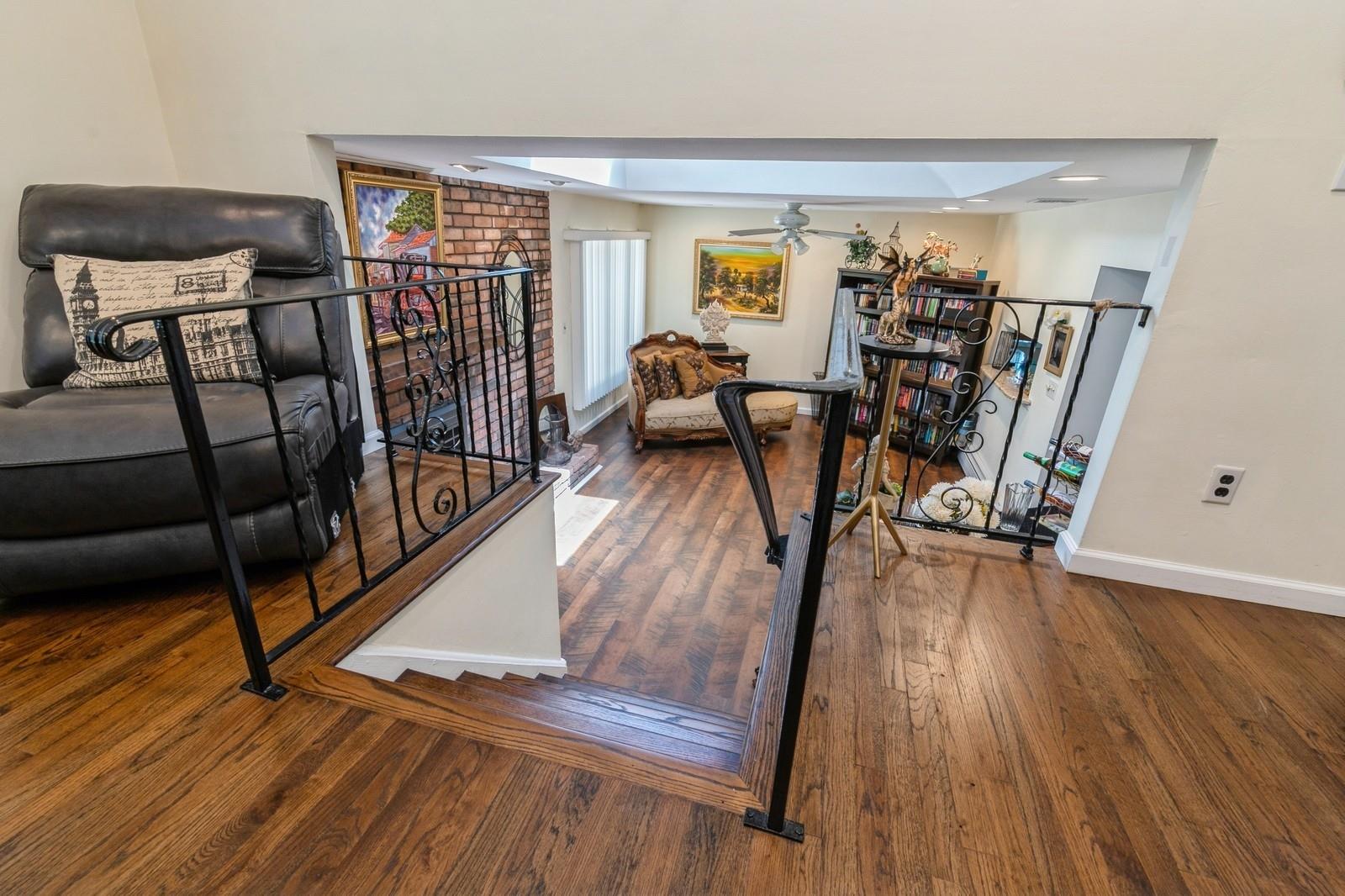 #15 photo, 70 Fairfax Drive, 東長島 科勒姆 Coram , NY 11727