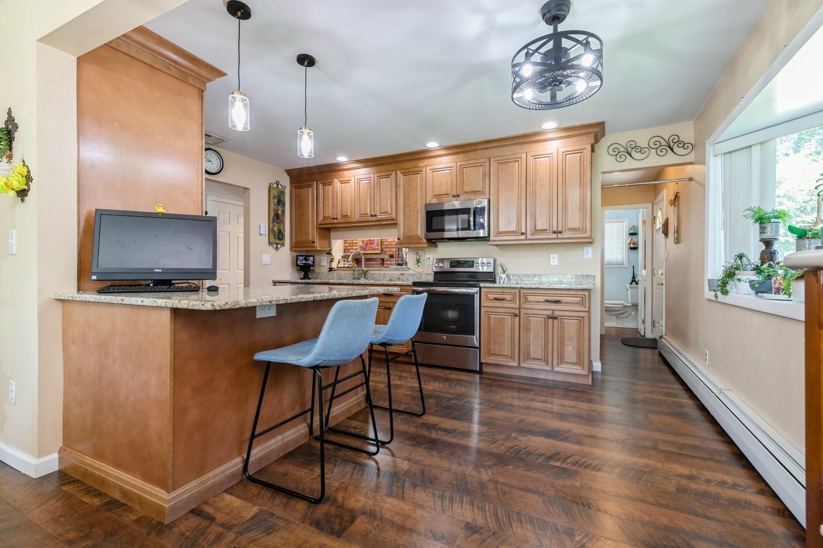 #8 photo, 70 Fairfax Drive, 東長島 科勒姆 Coram , NY 11727