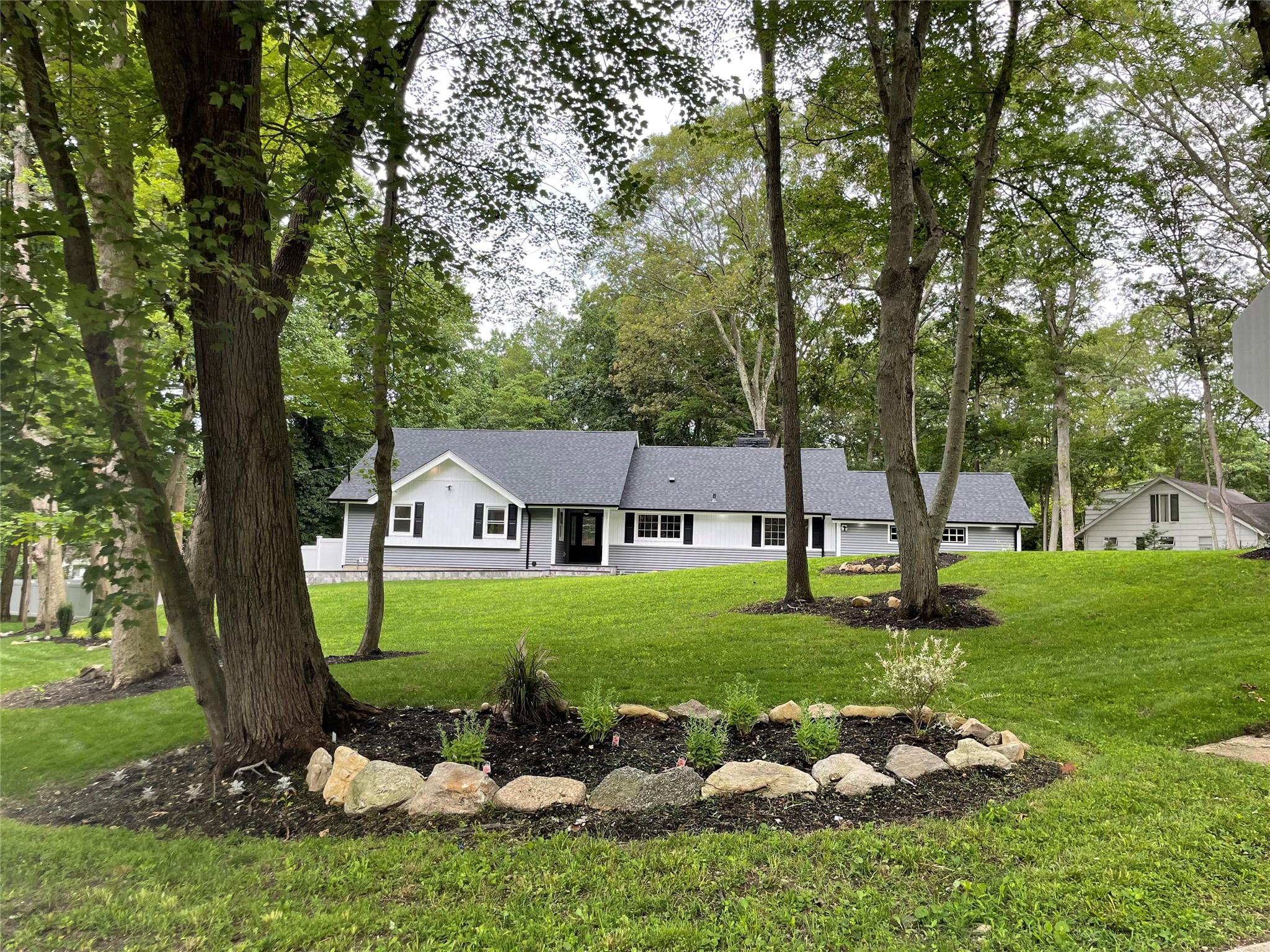 #1 photo, 511 Magnolia Lane, Dix Hills , NY 11746