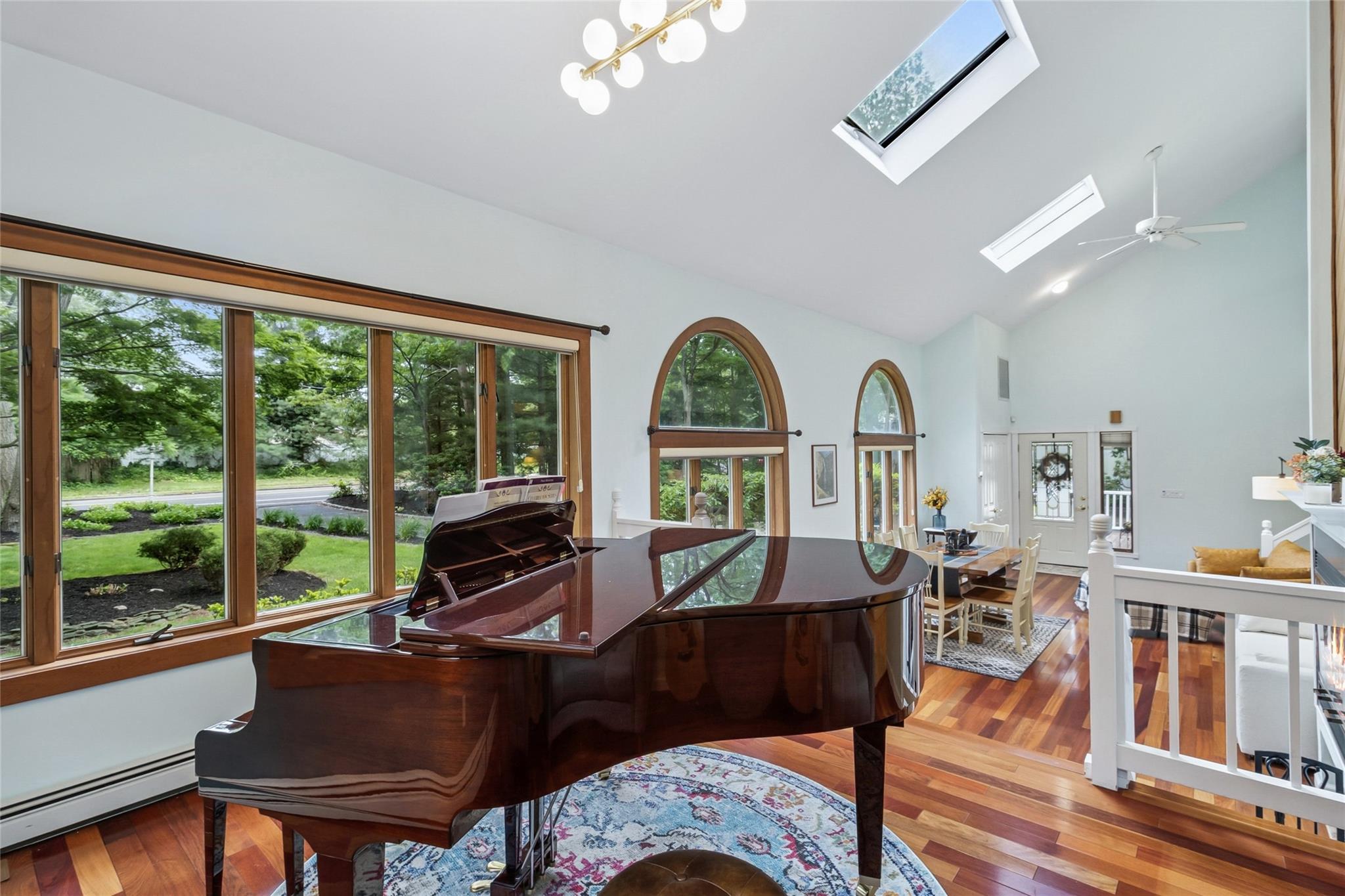 #11 photo, 115 Echo Avenue, سوفولك Miller Place , NY 11764