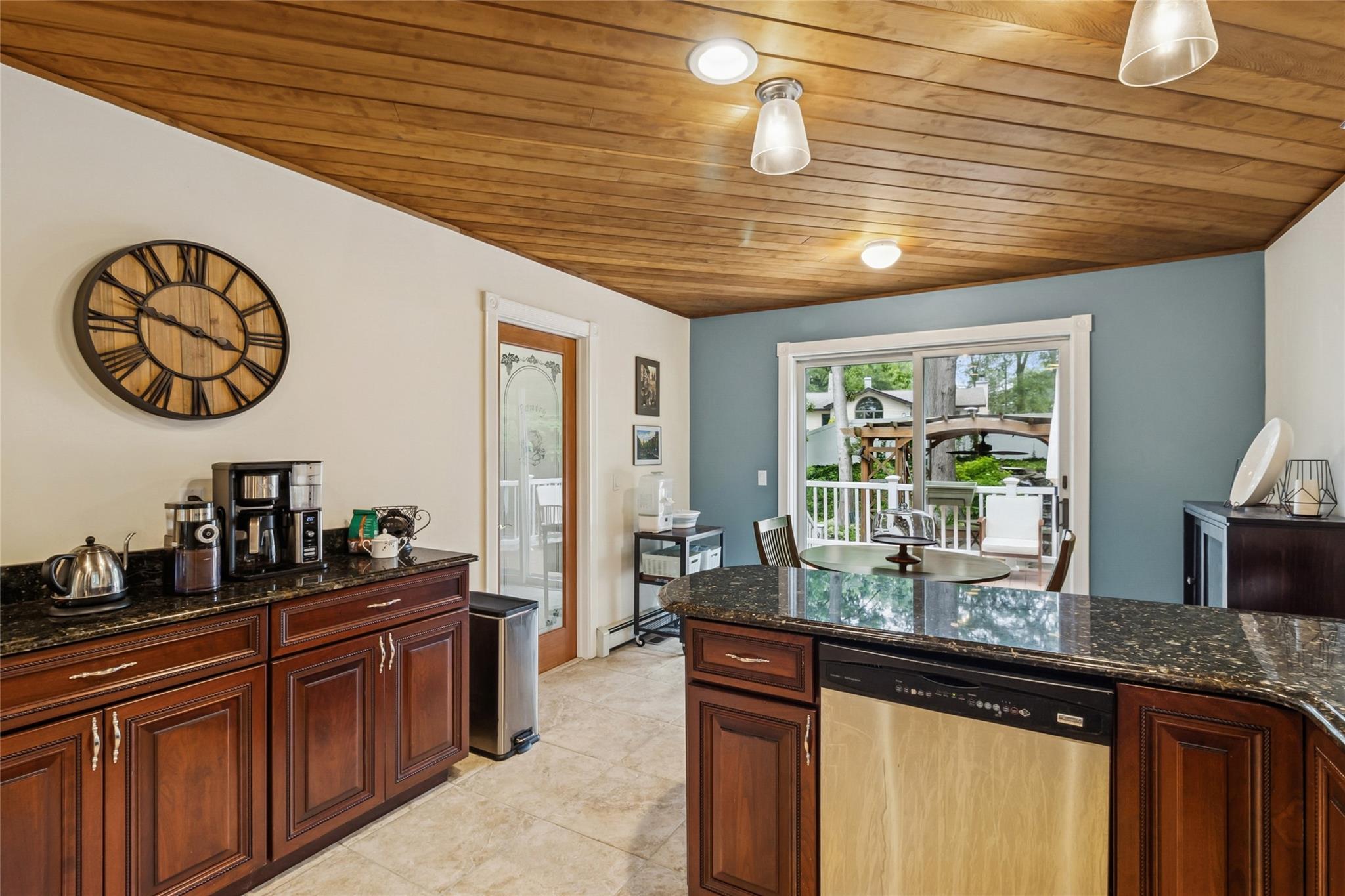 #19 photo, 115 Echo Avenue, سوفولك Miller Place , NY 11764