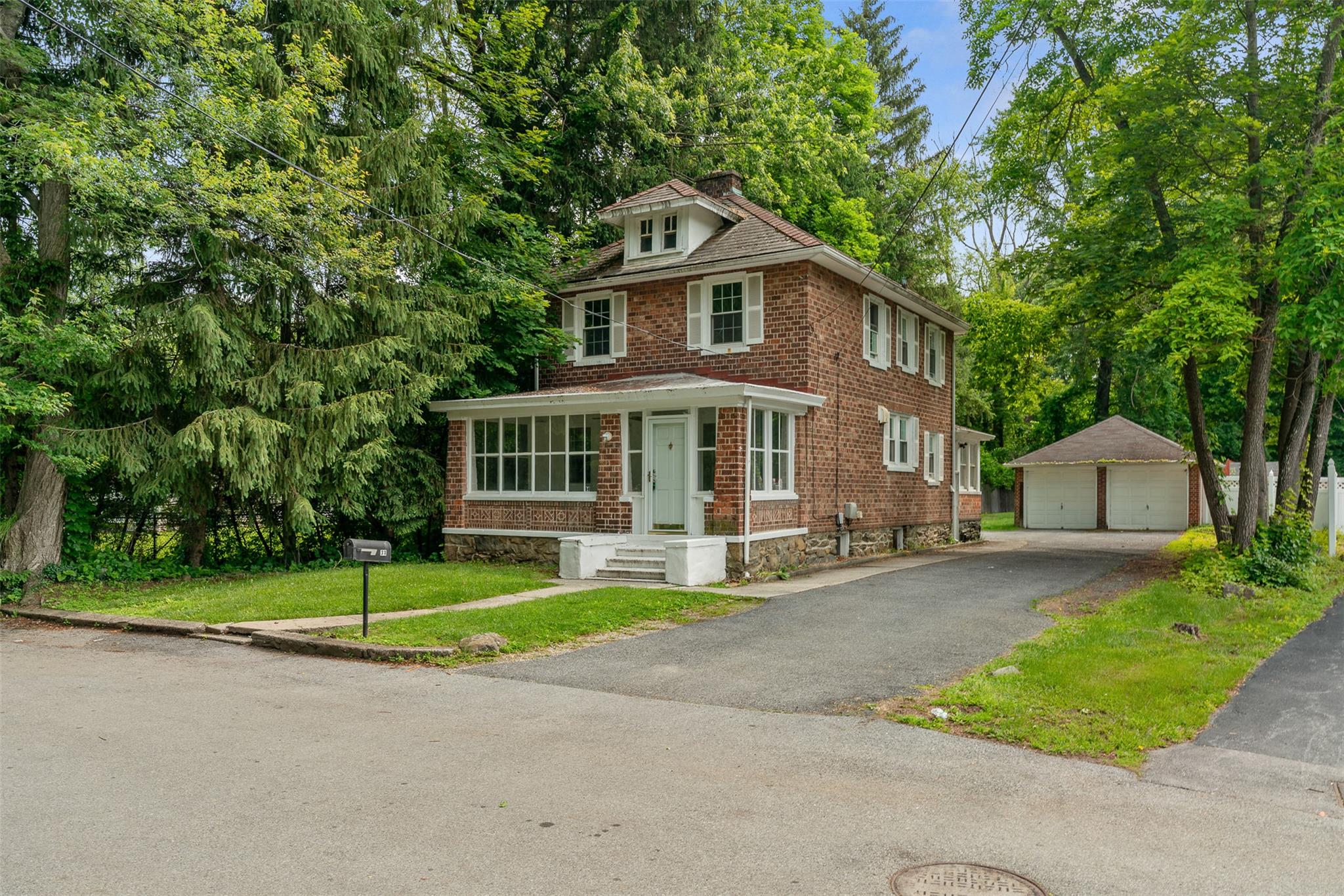 #1 photo, 33 Center Avenue, Poughkeepsie , NY 12601