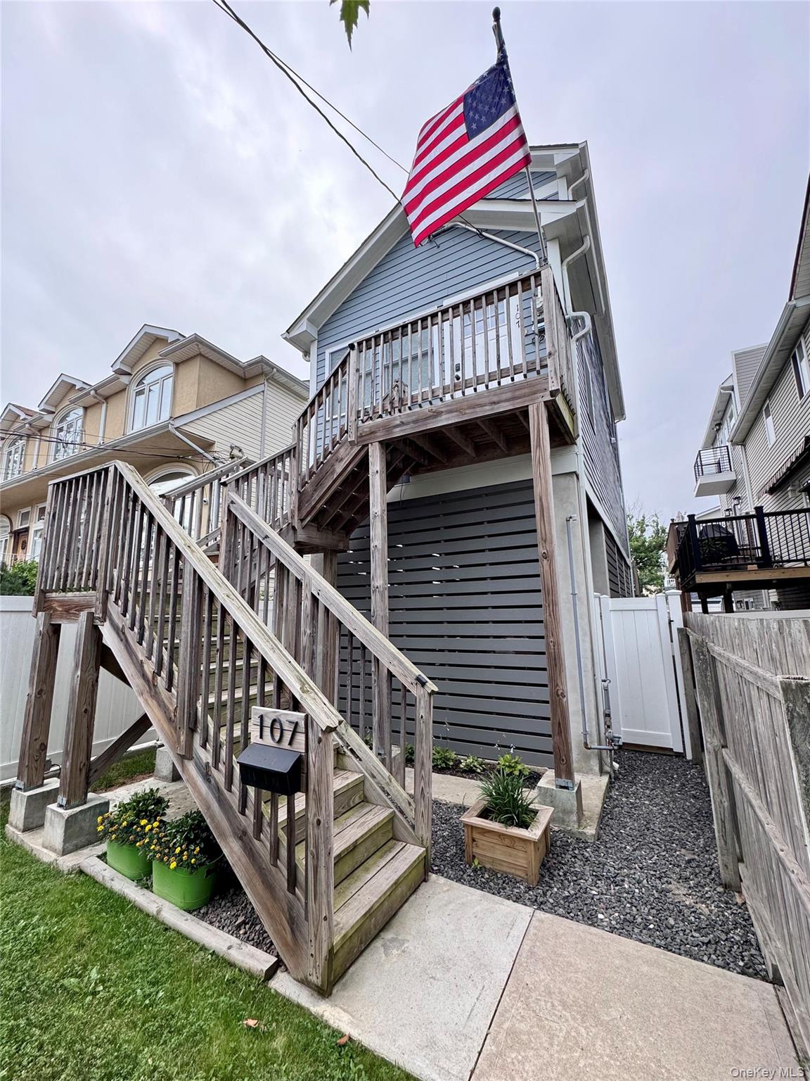 #2 photo, 107 Baden Place, スタテンアイランド Staten Island , NY 10306