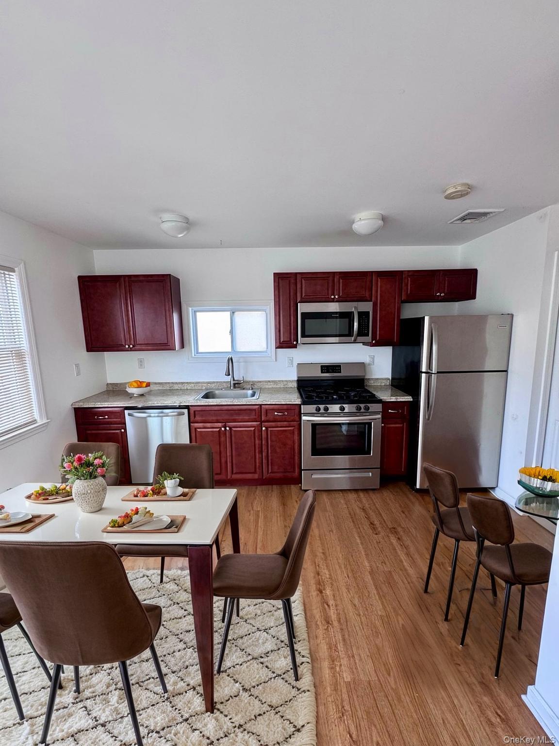 #5 photo, 107 Baden Place, スタテンアイランド Staten Island , NY 10306