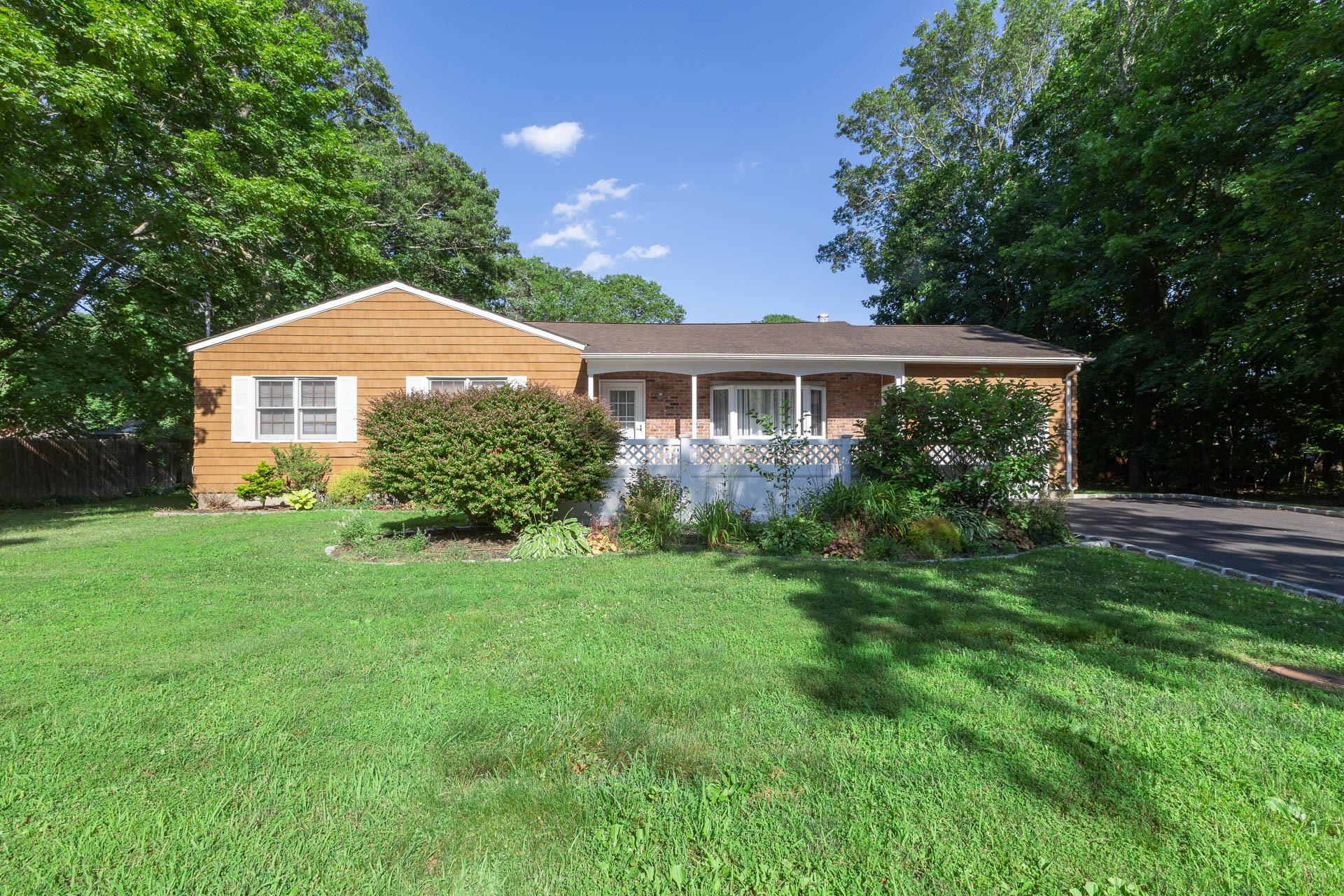 #1 photo, 23 4th Street, Moriches , NY 11955