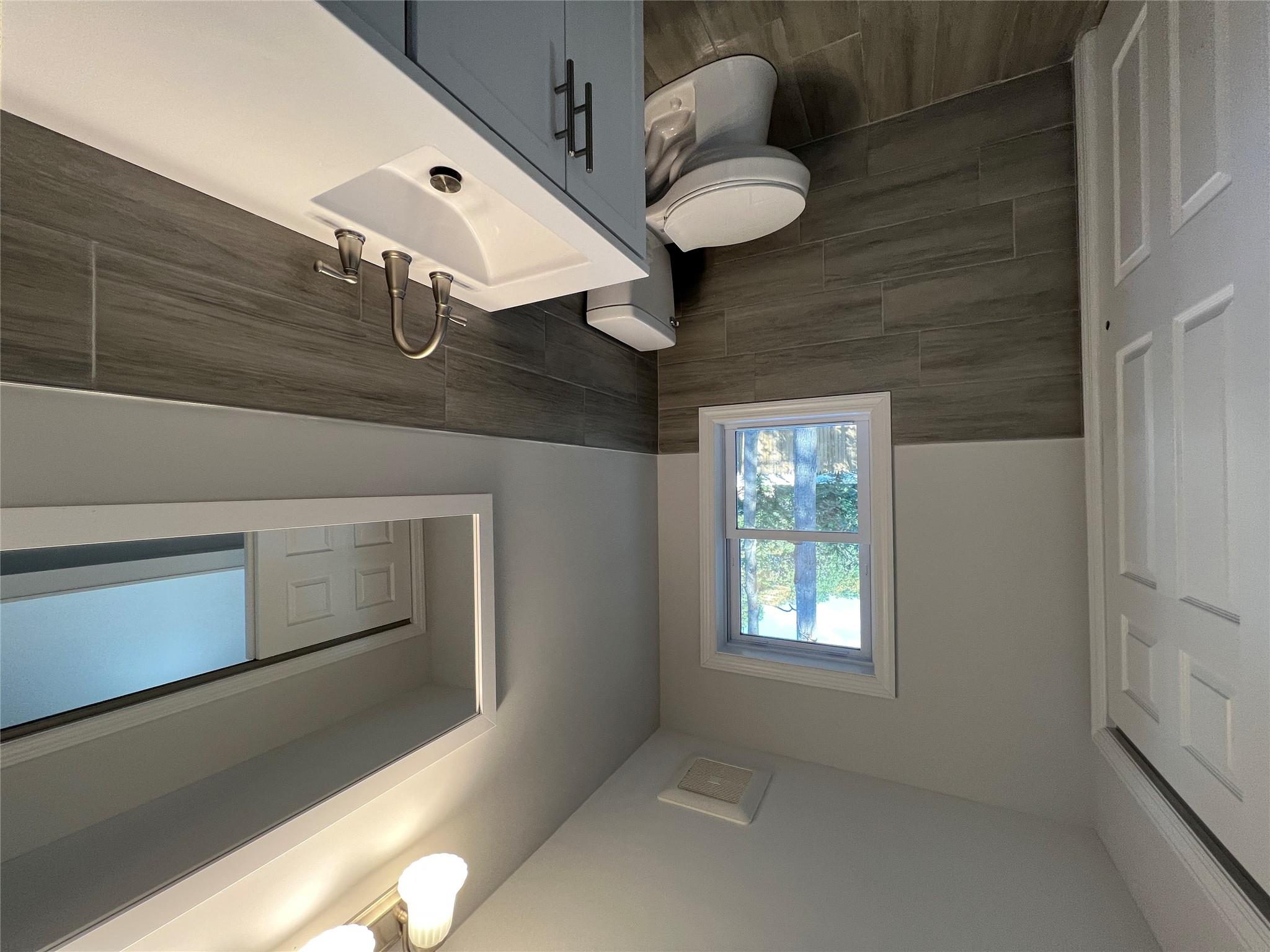 #9 photo, N / C Blue Point Road, サフォーク郡 Farmingville , NY 11738