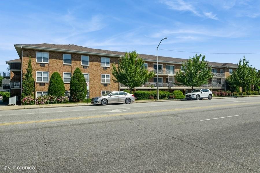 #1 photo, 90 S PARK Avenue, ناسو Rockville Centre , NY 11570