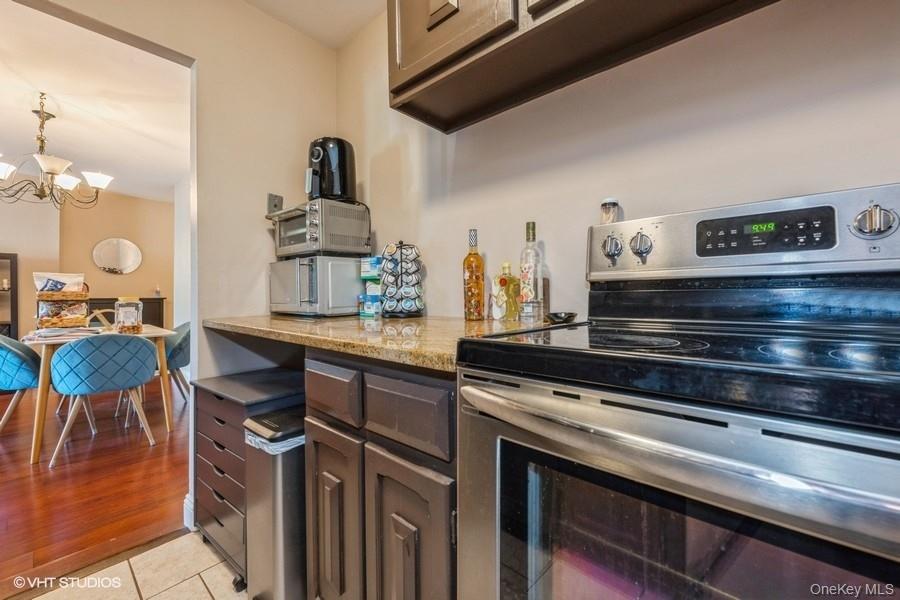 #16 photo, 90 S PARK Avenue, Rockville Centre , NY 11570