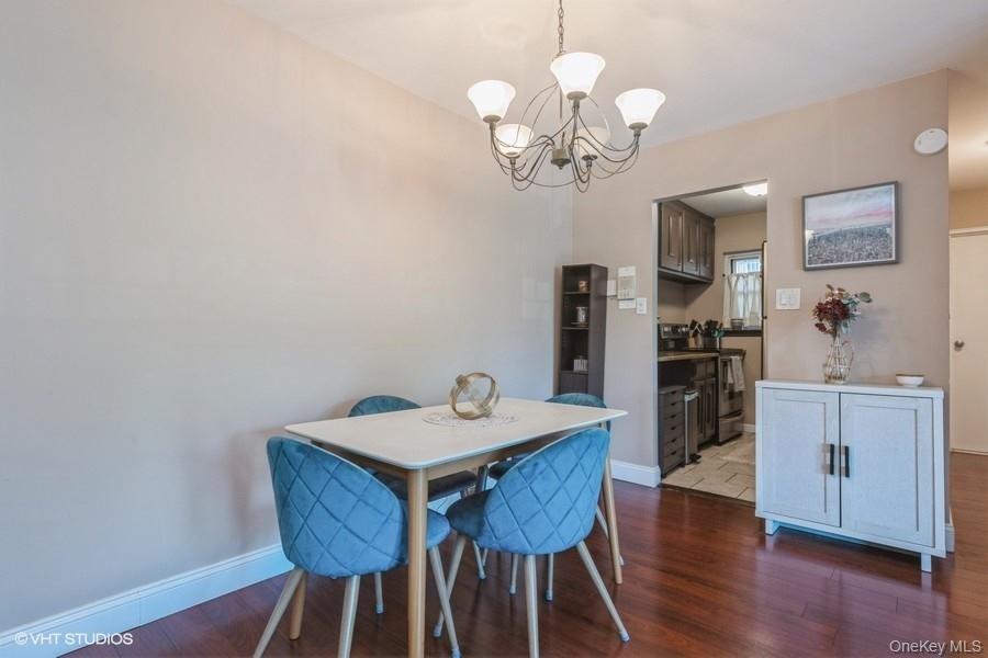 #9 photo, 90 S PARK Avenue, Rockville Centre , NY 11570