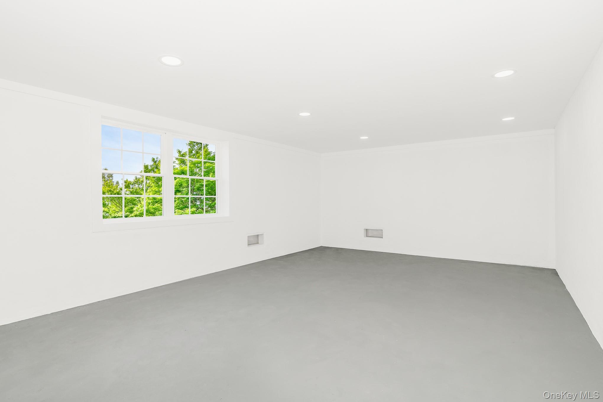 #11 photo, 23 Bay Street, ナッソー郡 Bellmore , NY 11710