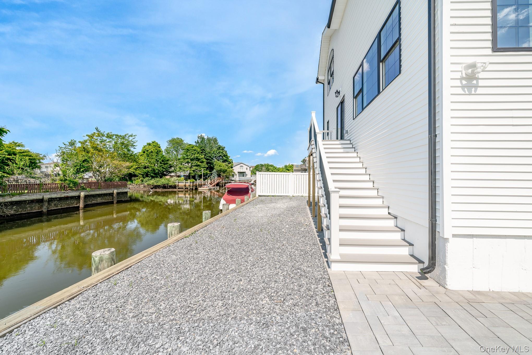 #7 photo, 23 Bay Street, ナッソー郡 Bellmore , NY 11710