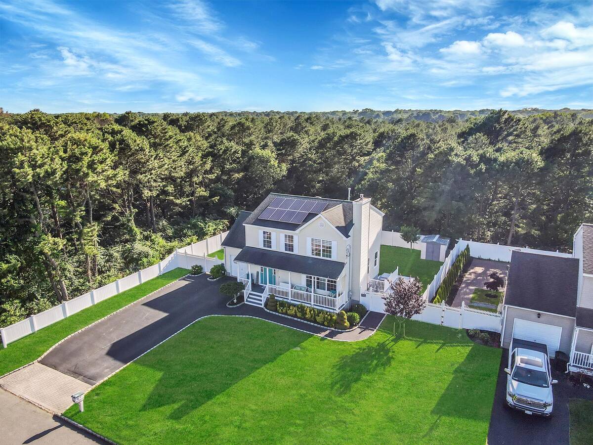 #1 photo, 914 Doane Avenue, سوفولك Bellport , NY 11713