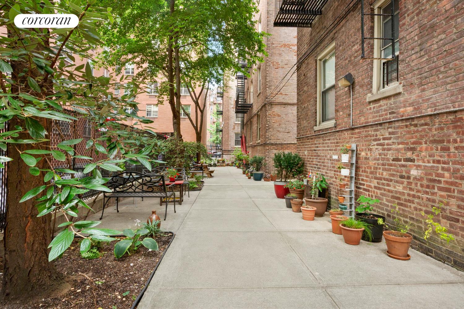 #11 photo, 120 BENNETT Avenue, マンハッタン Hudson Heights , NY 10033