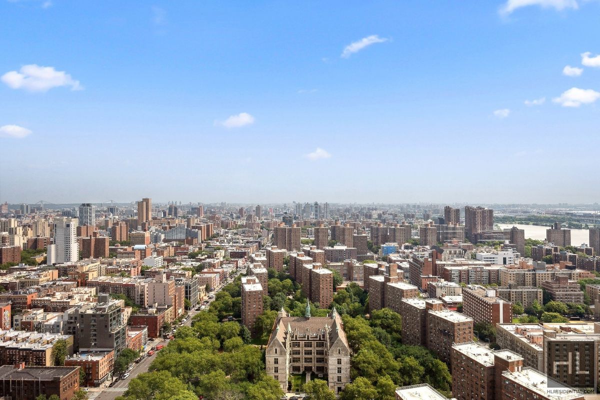 #8 photo, 215-217 E 96th Street, マンハッタン Upper East Side , NY 10128