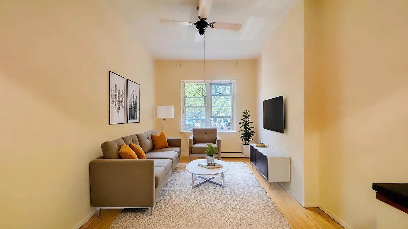 #1 photo, 10-28 49TH Avenue, Hunters Point , NY 11101