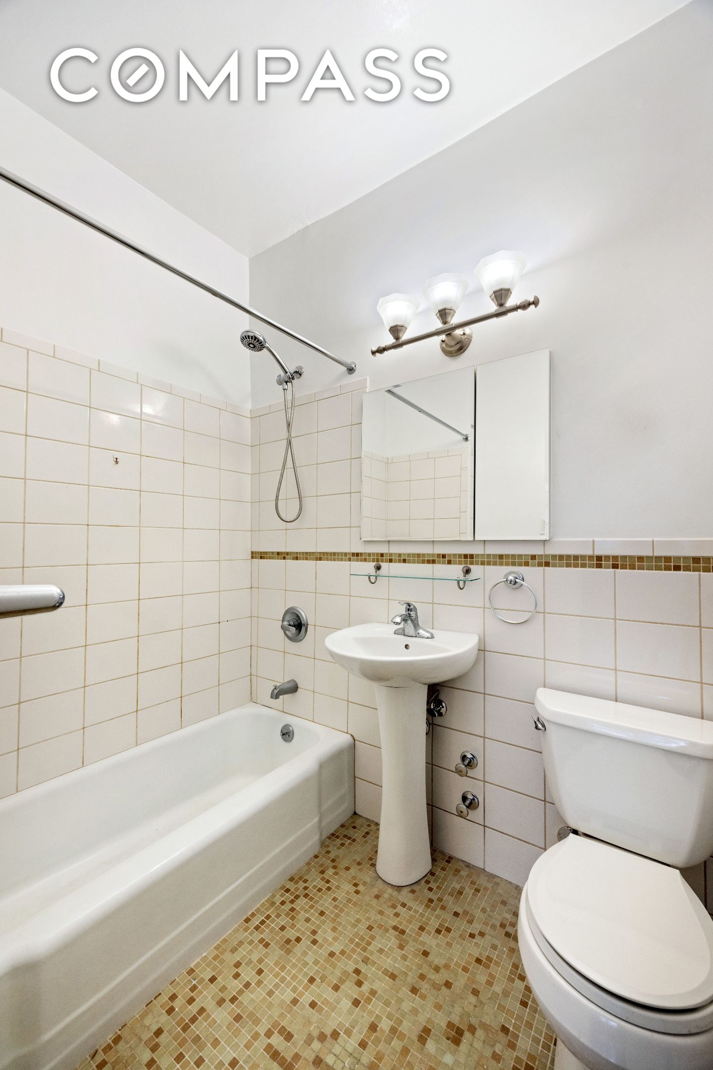 #4 photo, 222 E 80th Street, マンハッタン Upper East Side , NY 10075