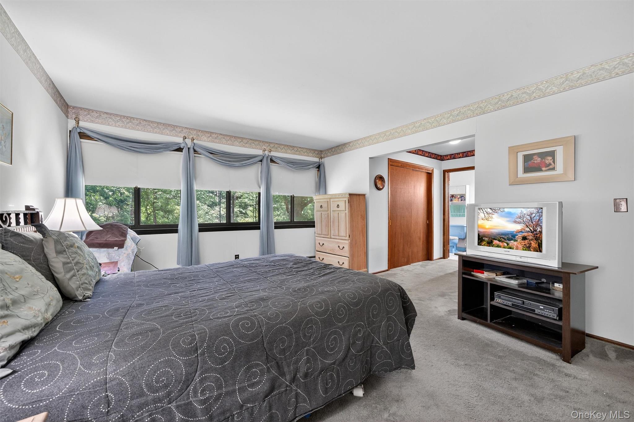 #20 photo, 351 Ski Run Road, Bloomingburg , NY 12721