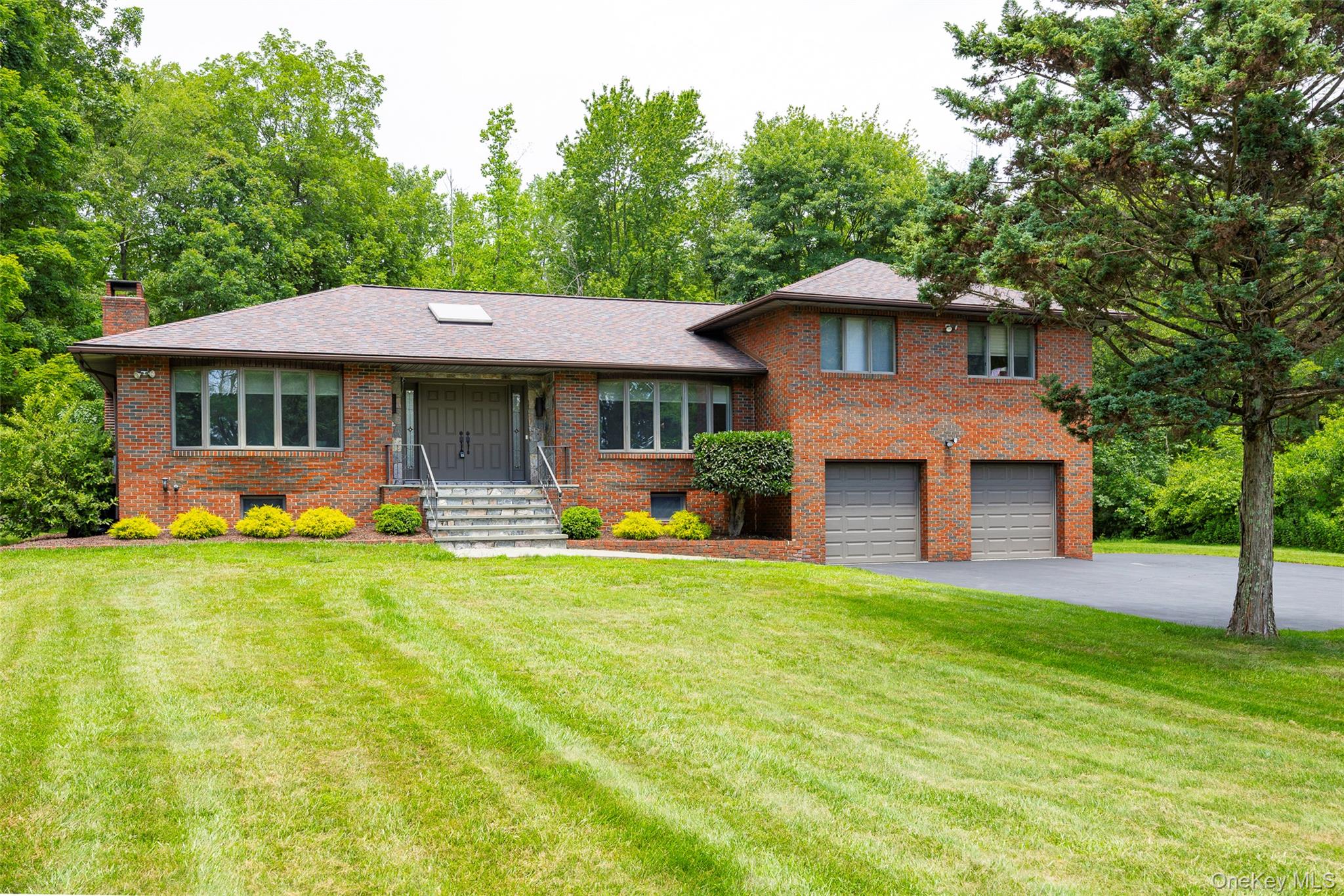 #8 photo, 23 Lounsbury Drive, Baldwin Place , NY 10505