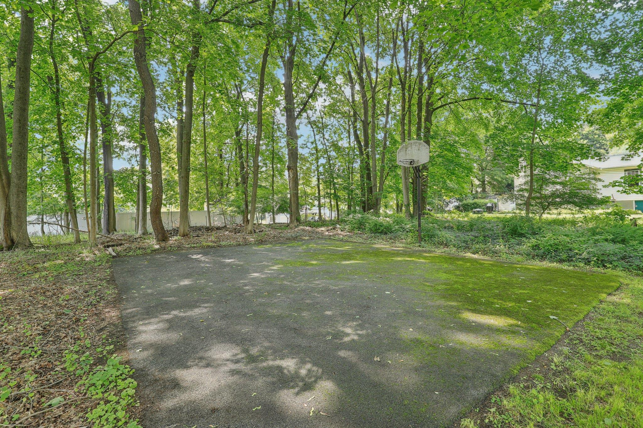 #12 photo, 42 Baron De Hirsch Road, Crompond , NY 10517