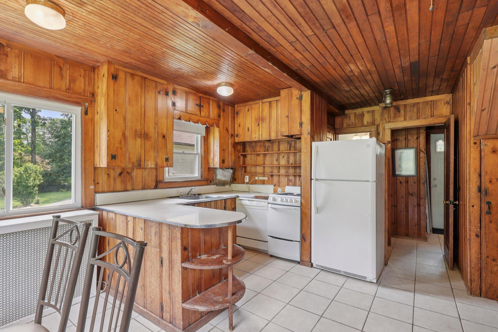 #6 photo, 42 Baron De Hirsch Road, Crompond , NY 10517