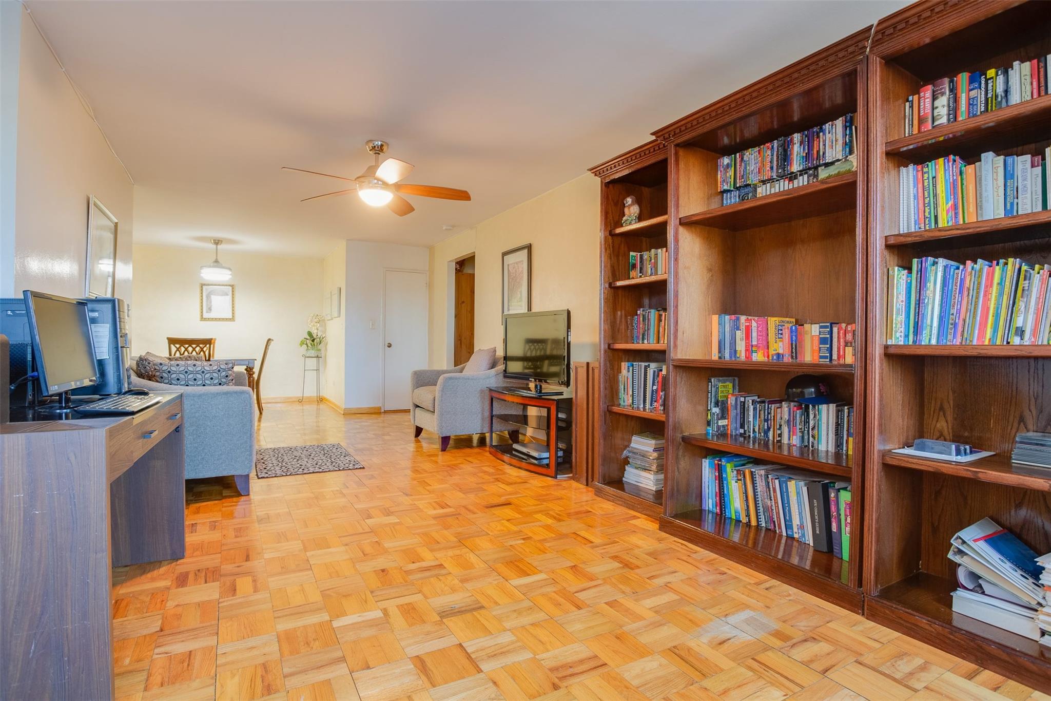 #3 photo, 65-15 Alderton Street, クイーンズ区 Rego Park , NY 11374