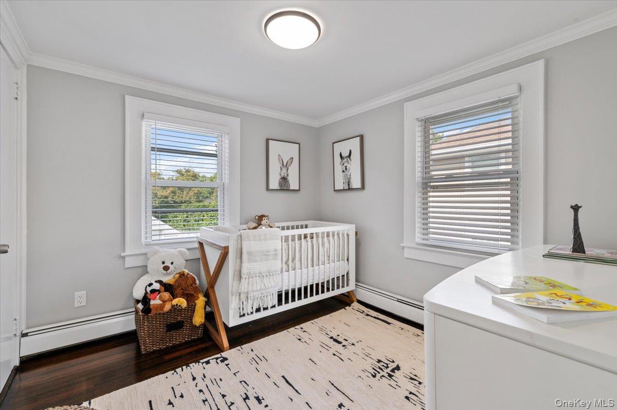 #15 photo, 33 Avenue B Avenue, Port Washington , NY 11050