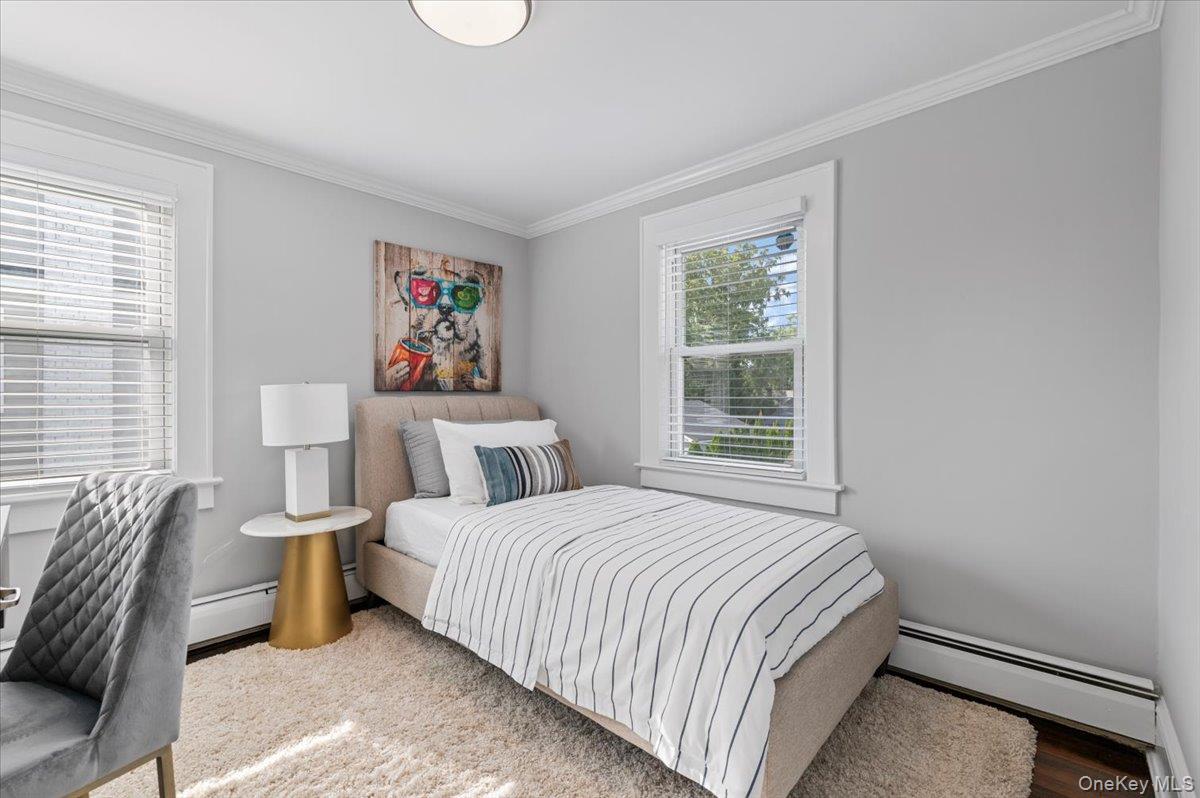 #18 photo, 33 Avenue B Avenue, Port Washington , NY 11050