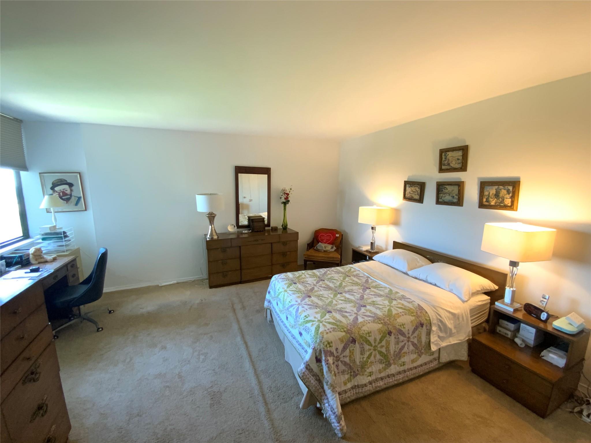 #11 photo, 27110 Grand Central Parkway, クイーンズ区 Floral Park , NY 11005