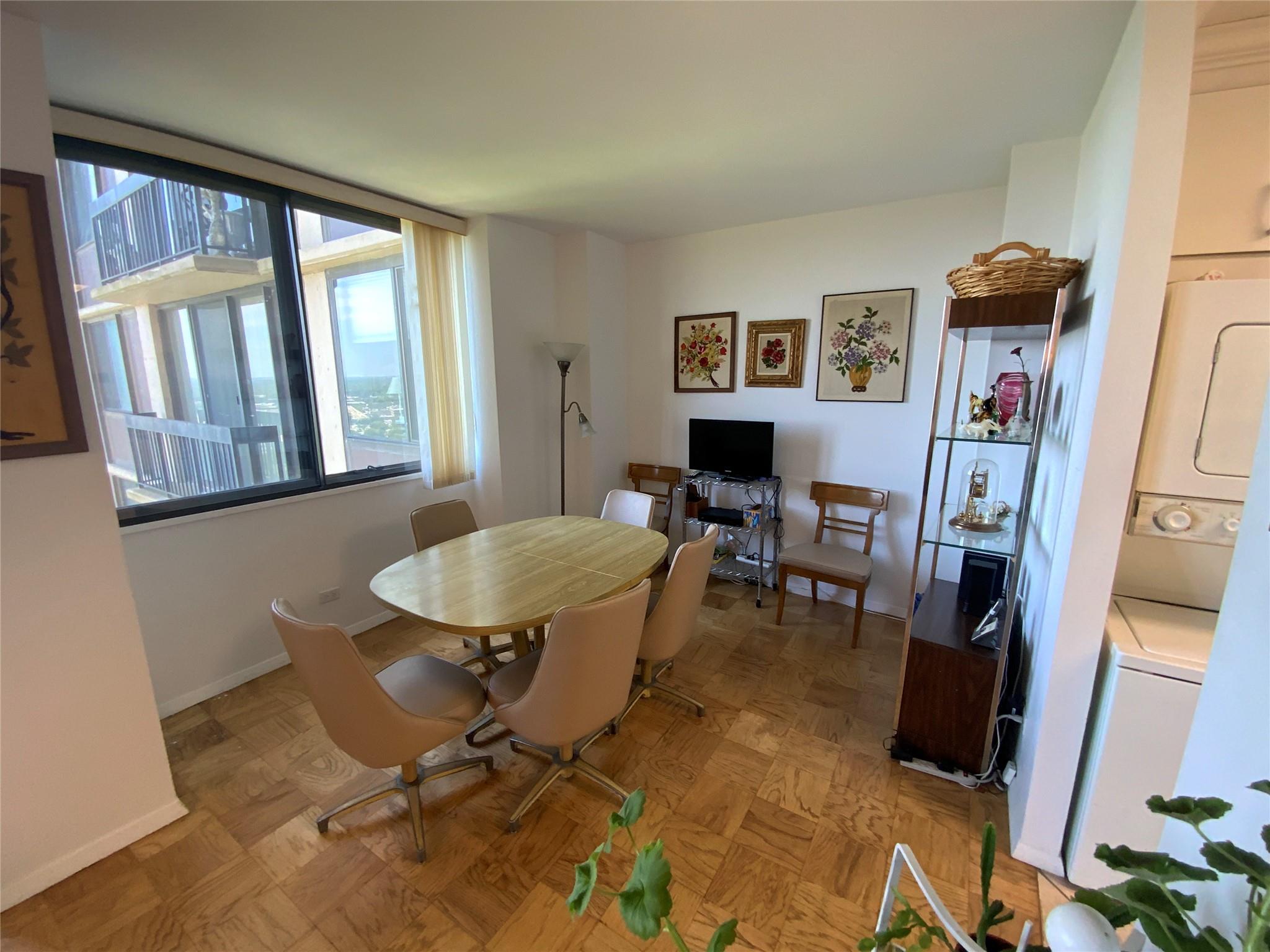 #5 photo, 27110 Grand Central Parkway, クイーンズ区 Floral Park , NY 11005