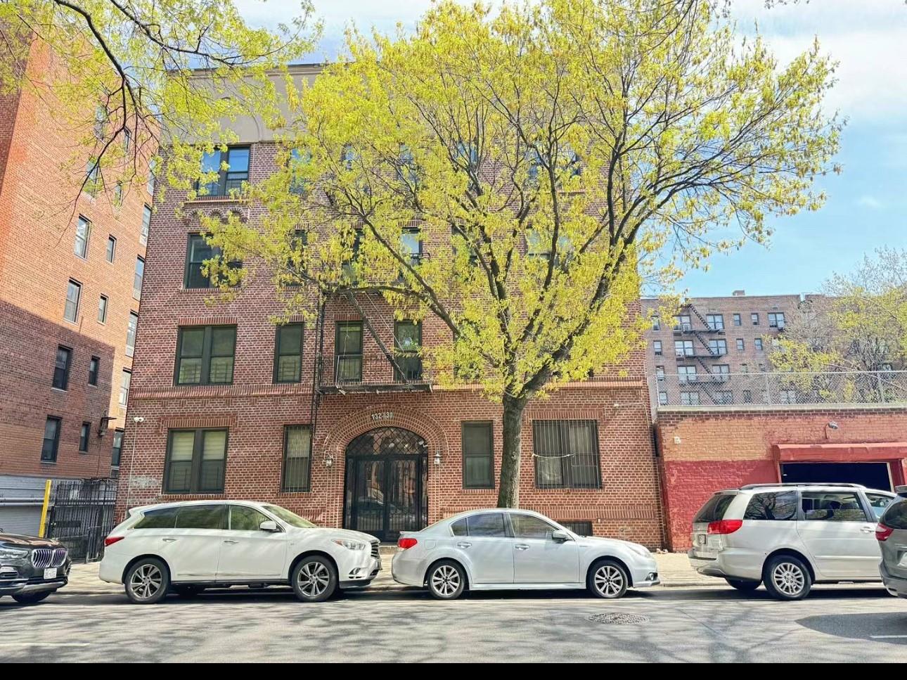 #1 photo, 132-30 Sanford Avenue, 法拉盛 Flushing , NY 11355